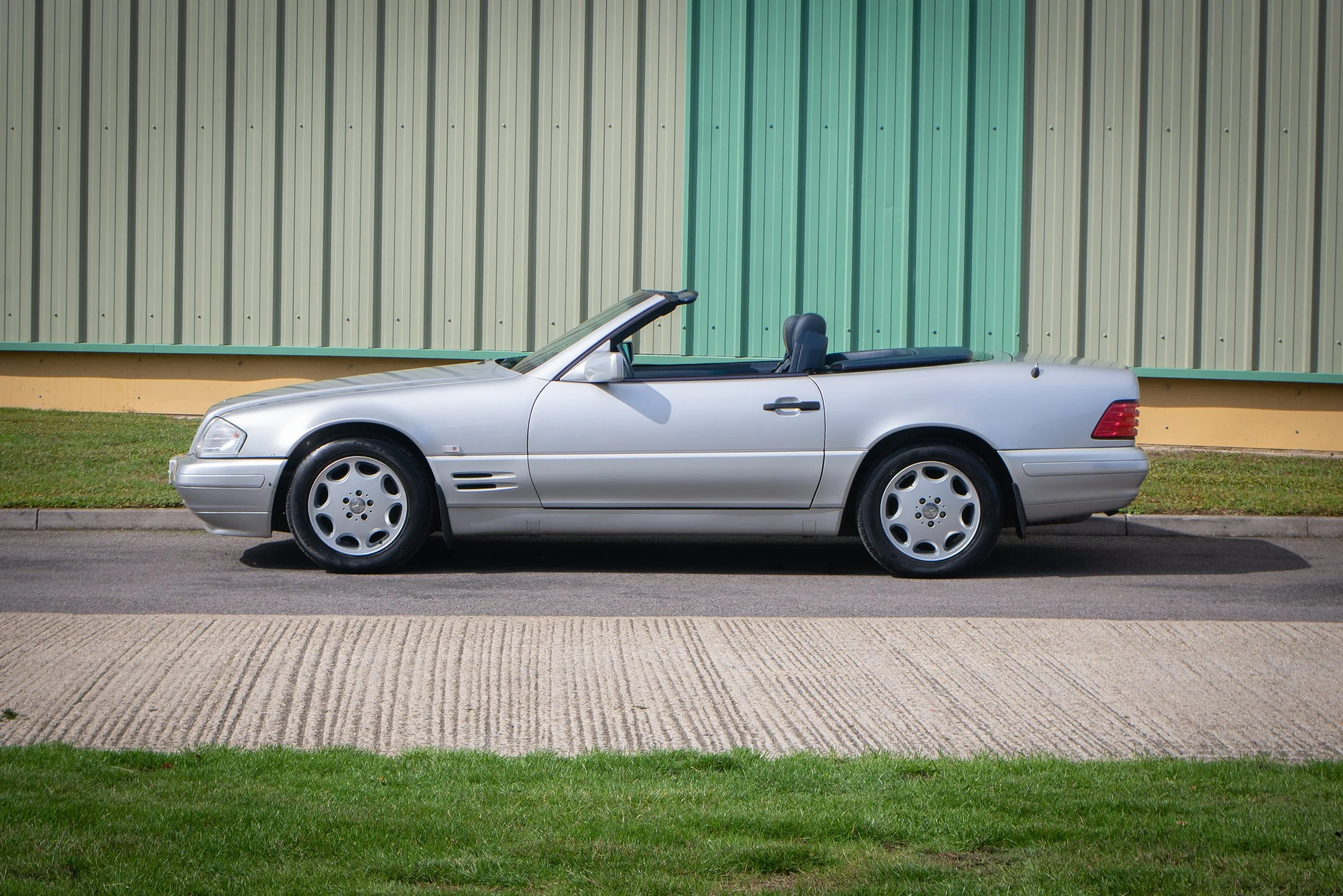 Mercedes SL280-24.jpg
