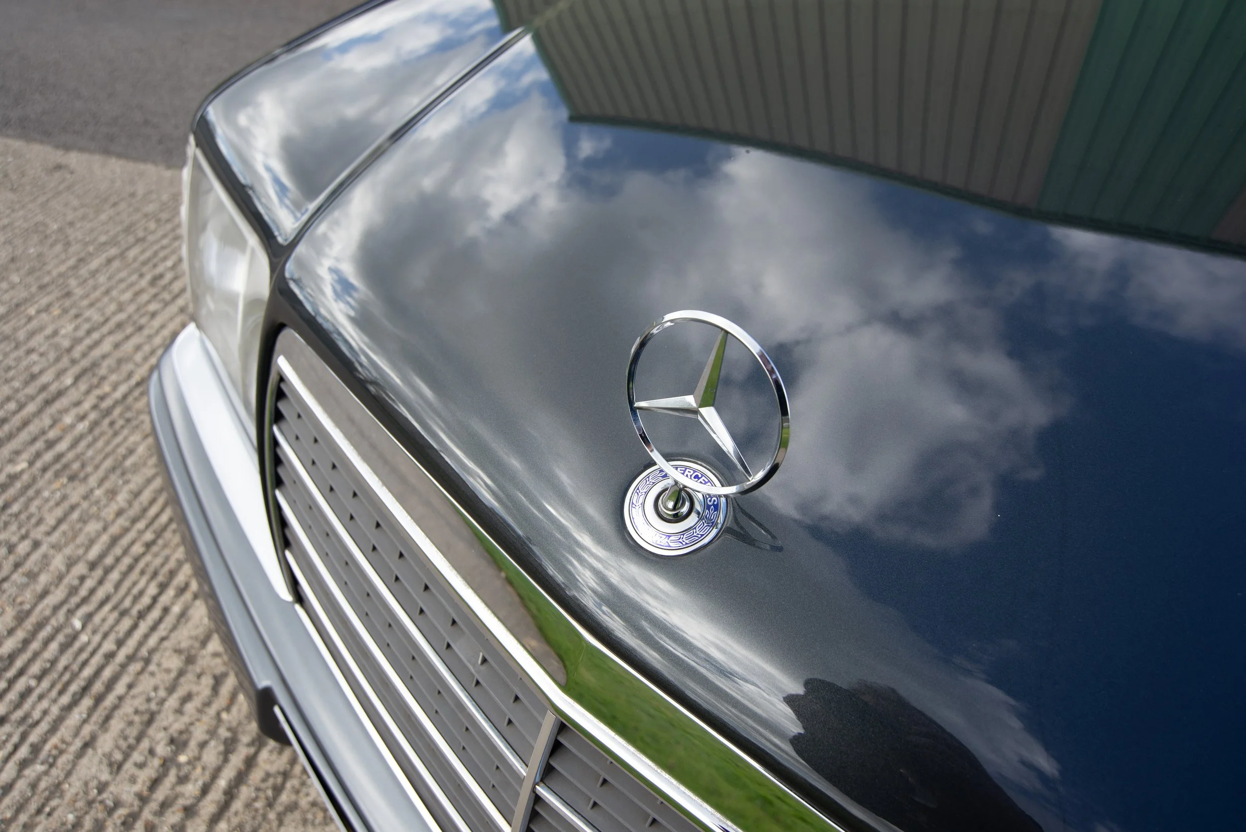 Mercedes E280 Estate-23.jpg