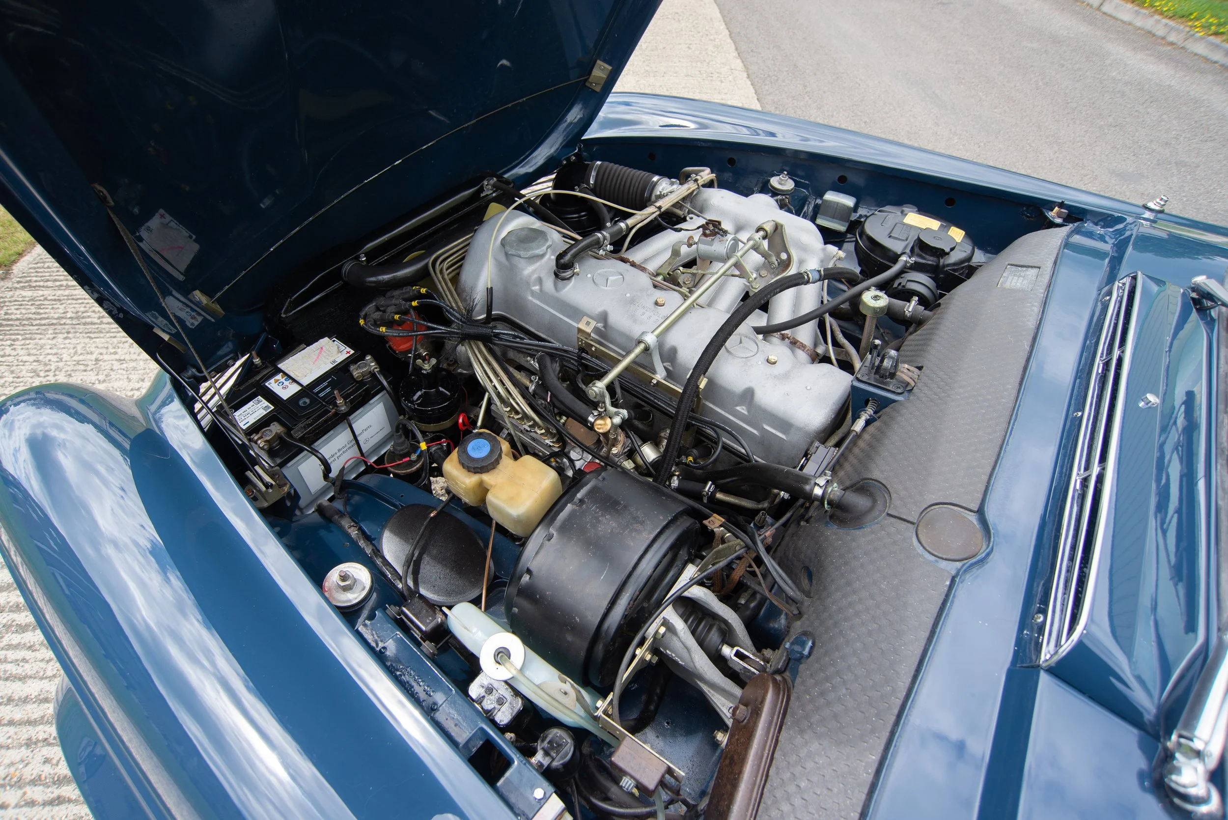 Mercedes 230SL-14.jpg