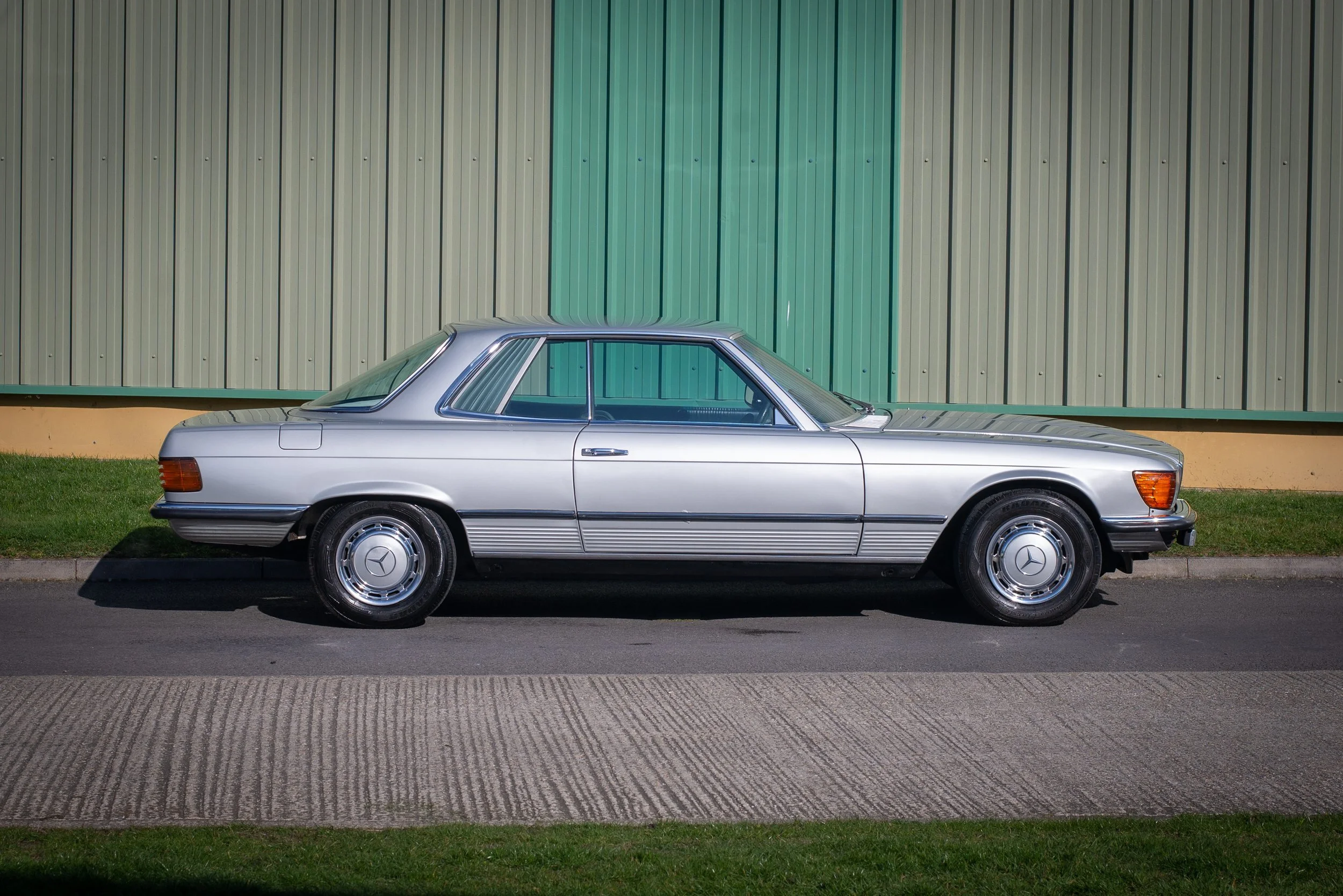 Mercedes 350SLC-36.jpg