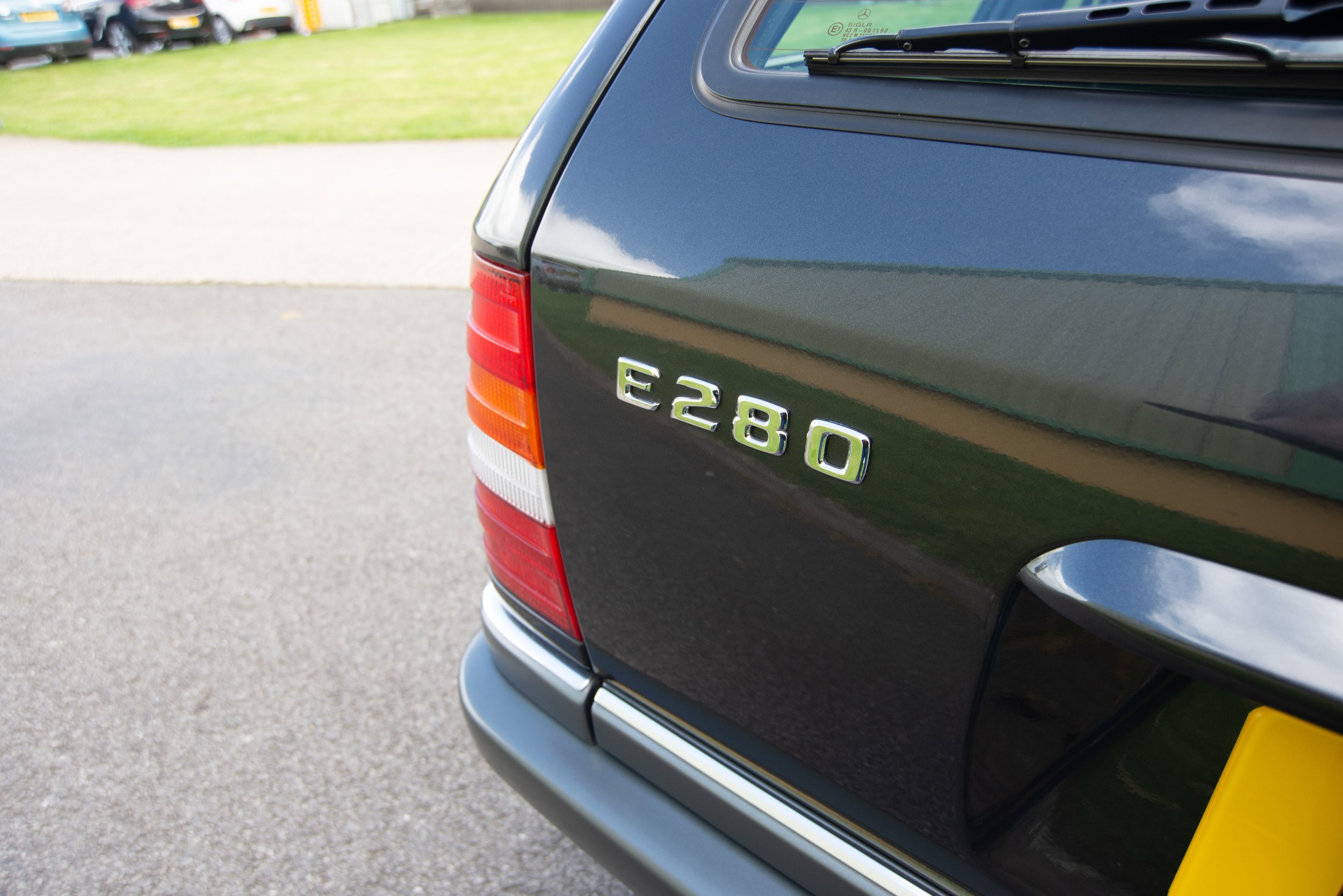 Mercedes E280 Estate-26.jpg