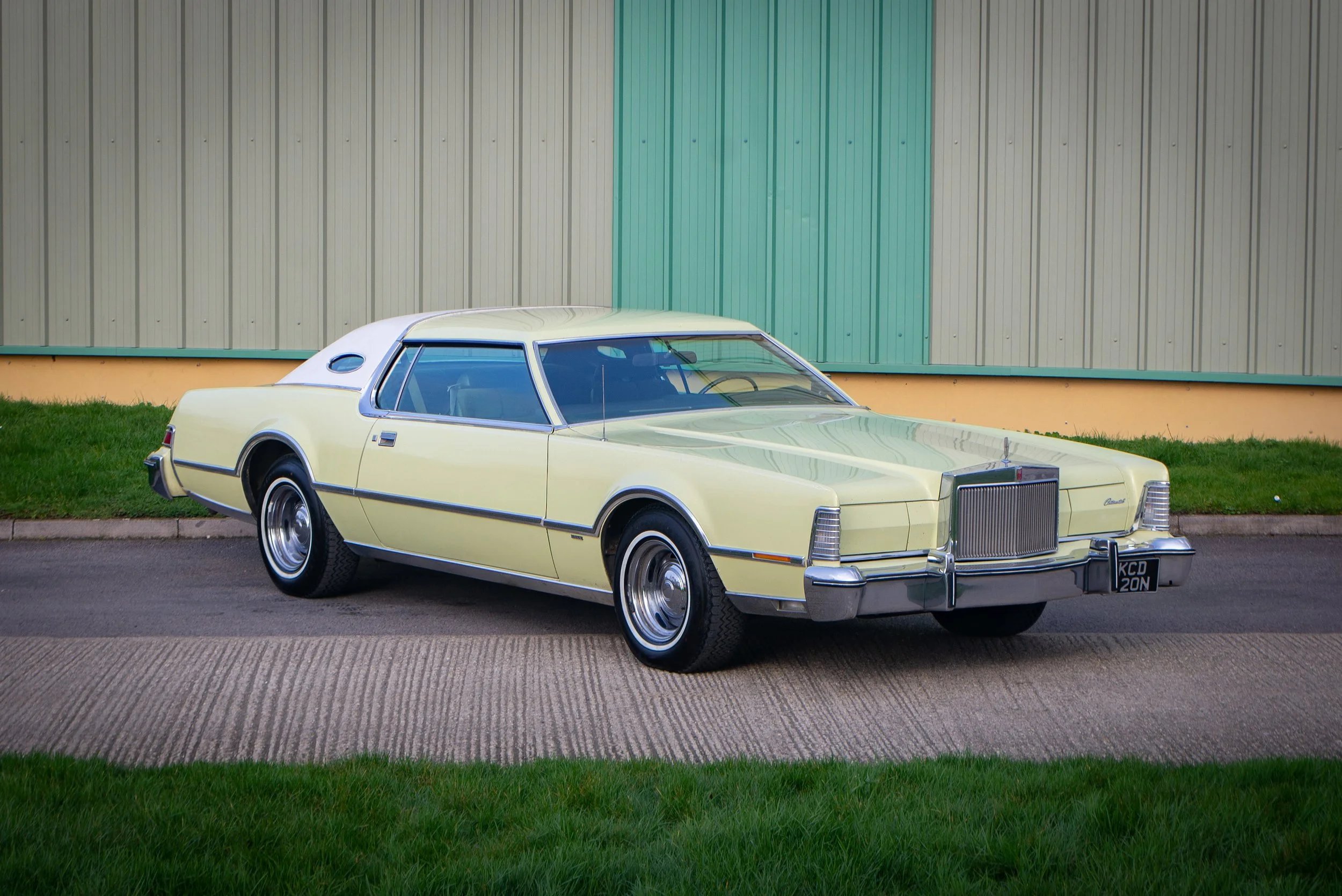 Lincoln Continental-27.jpg