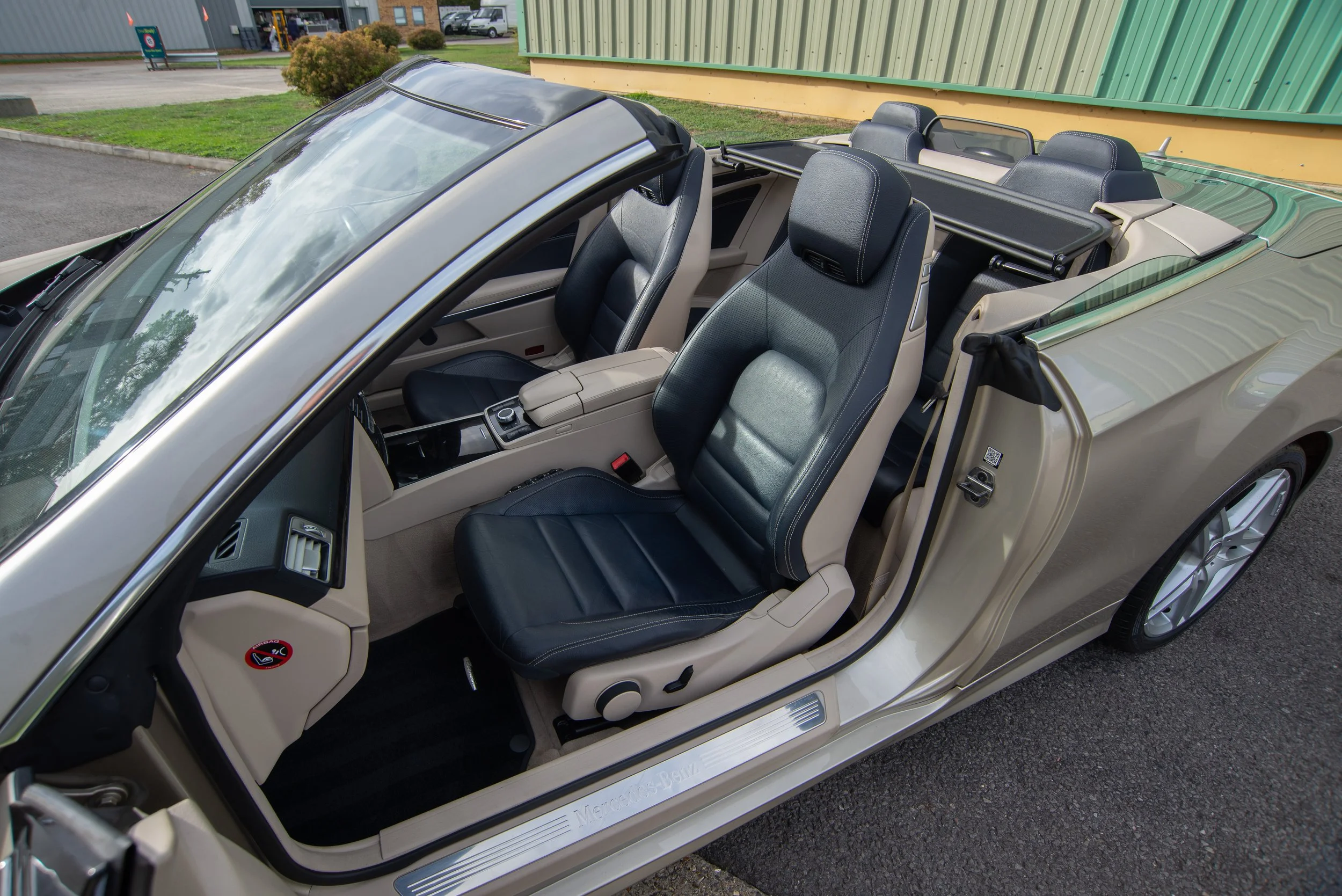 Mercedes E220D Cabriolet-10.jpg
