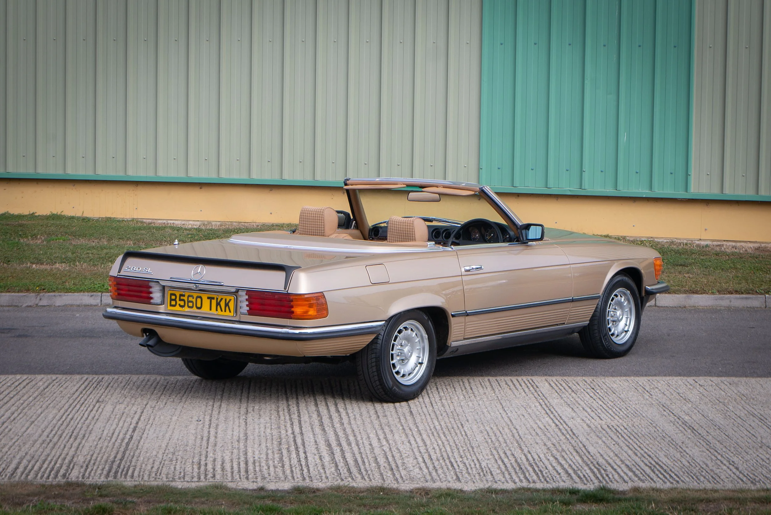 Mercedes 280SL-39.jpg