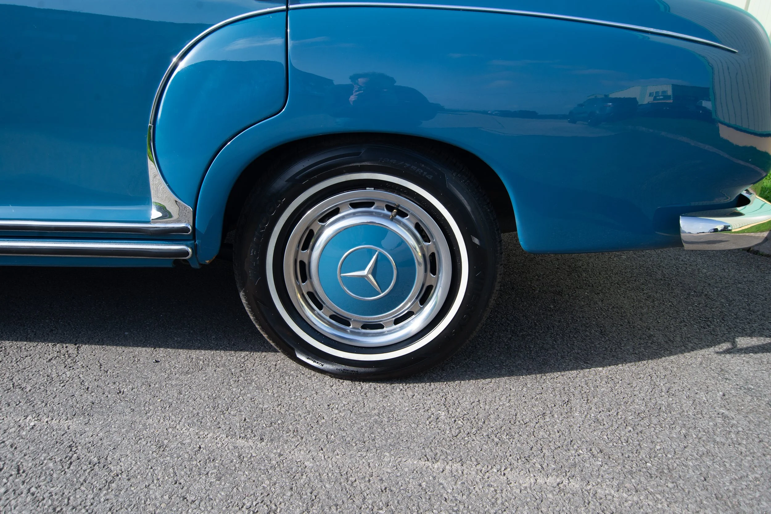 Mercedes 220-1-15.jpg