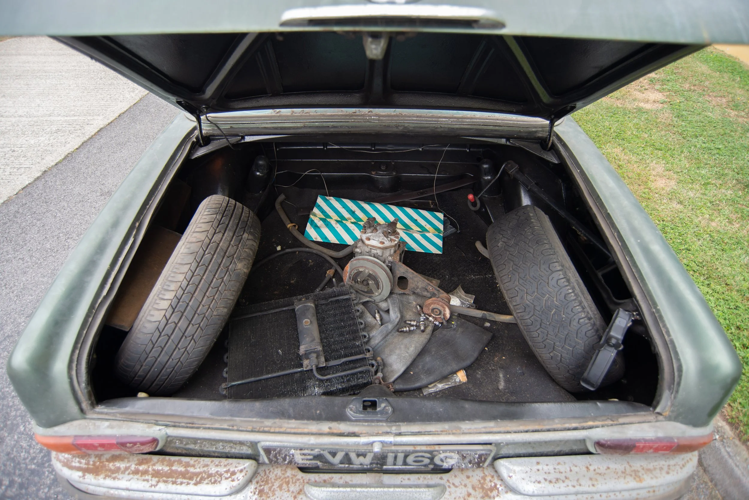 Mercedes 280SE Coupe-2.jpg