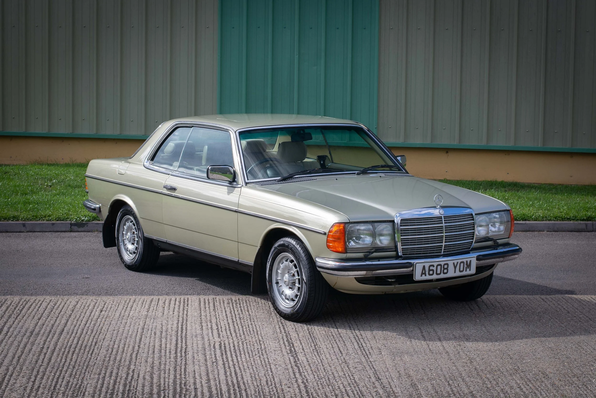 Mercedes 280CE