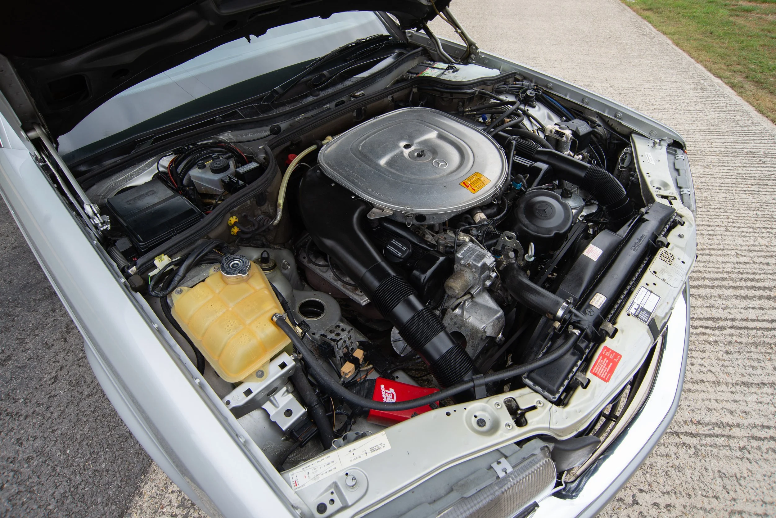 Mercedes 500SE-16.jpg