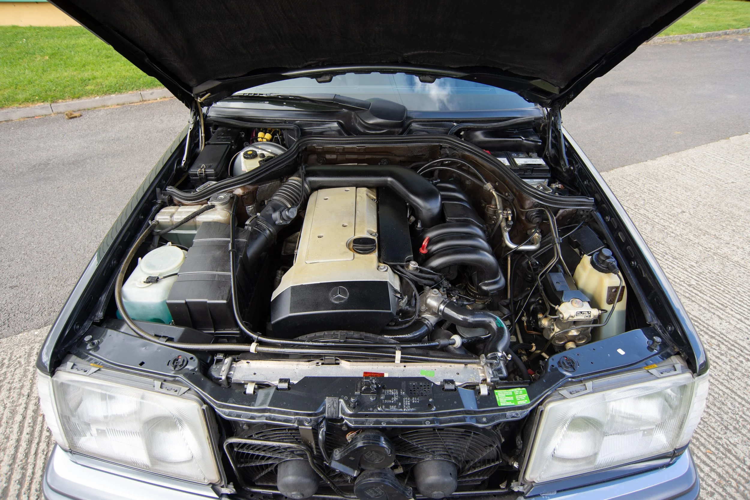 Mercedes E280 Estate-15.jpg