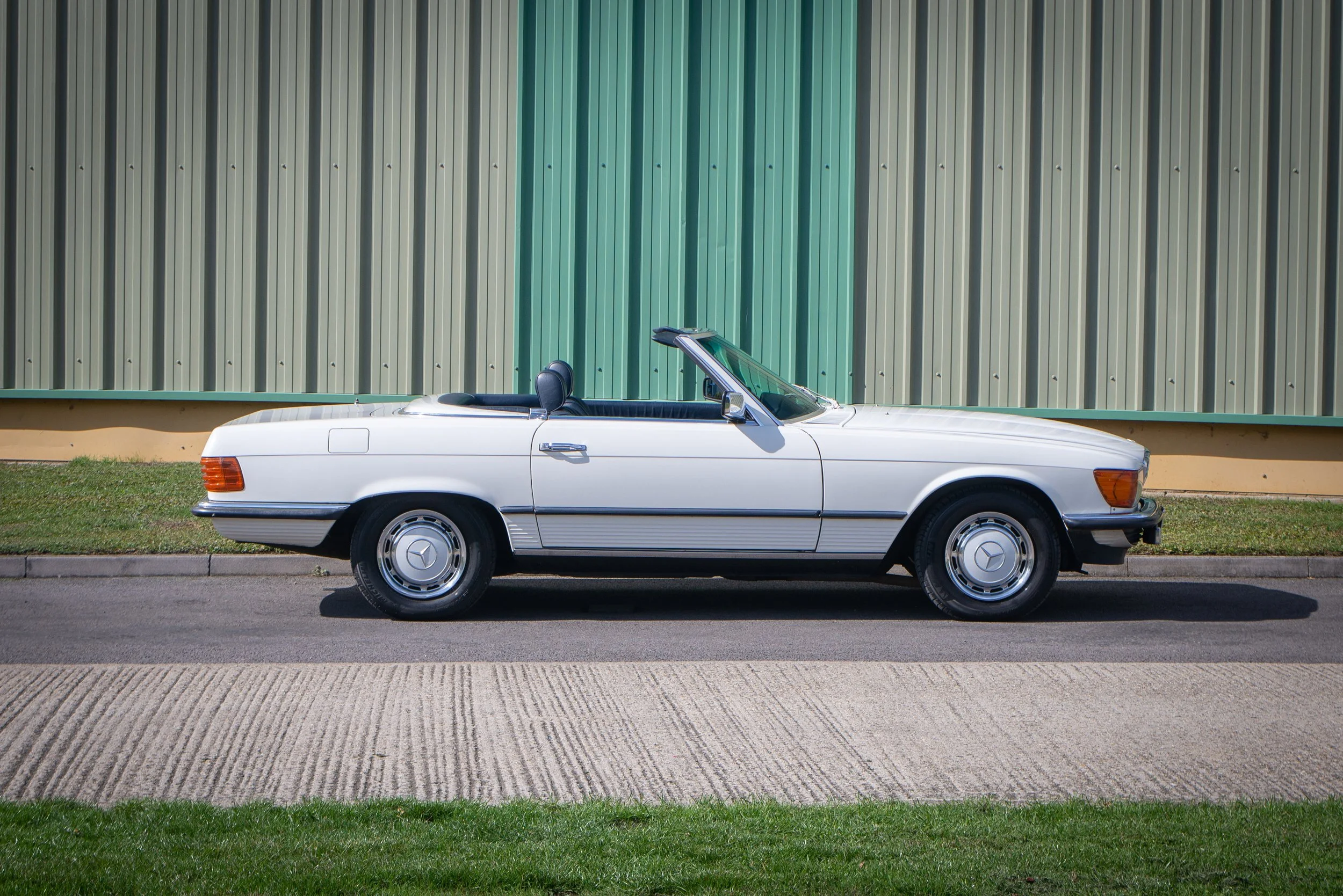 Mercedes 280SL-9.jpg