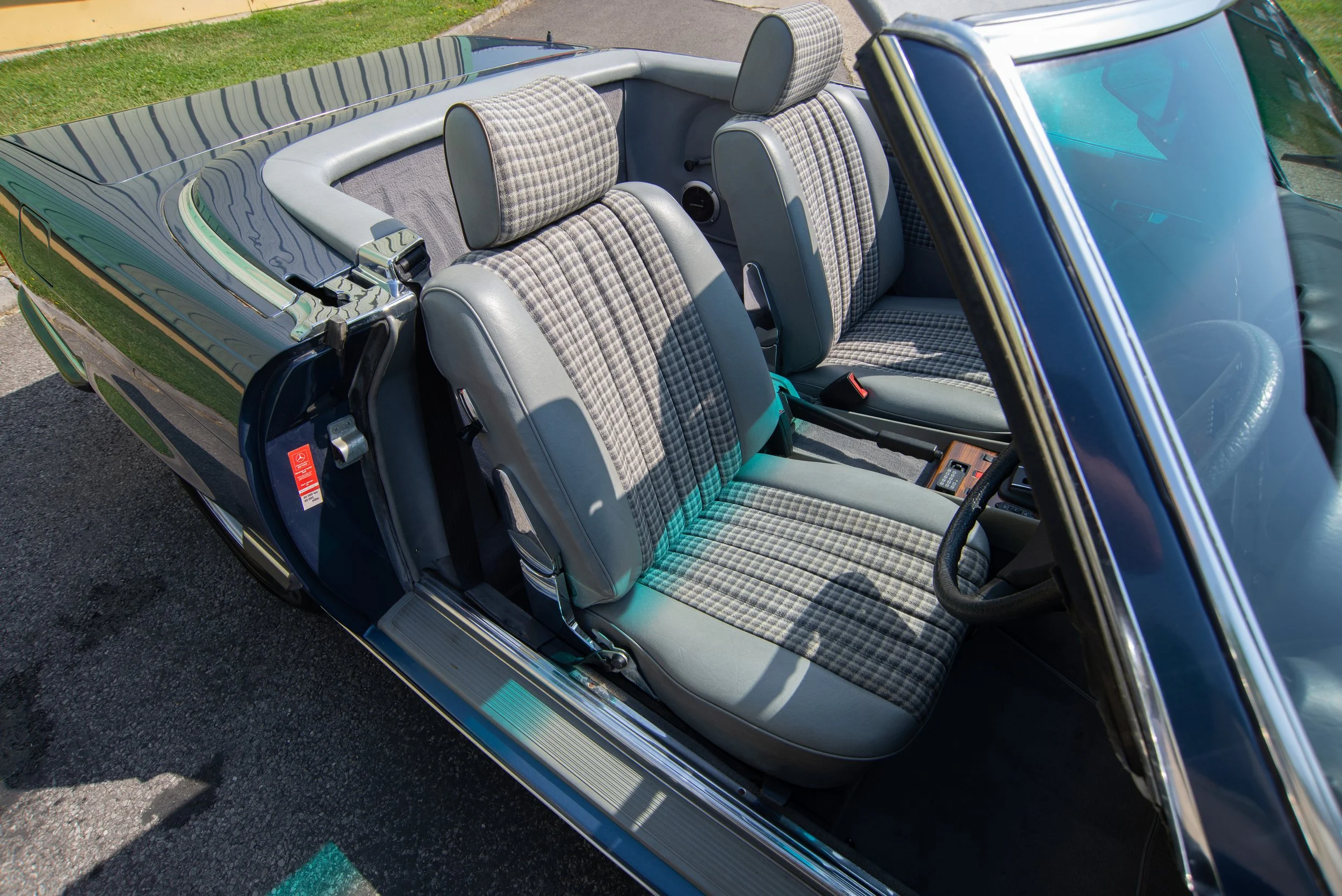 Mercedes 380SL-4.jpg