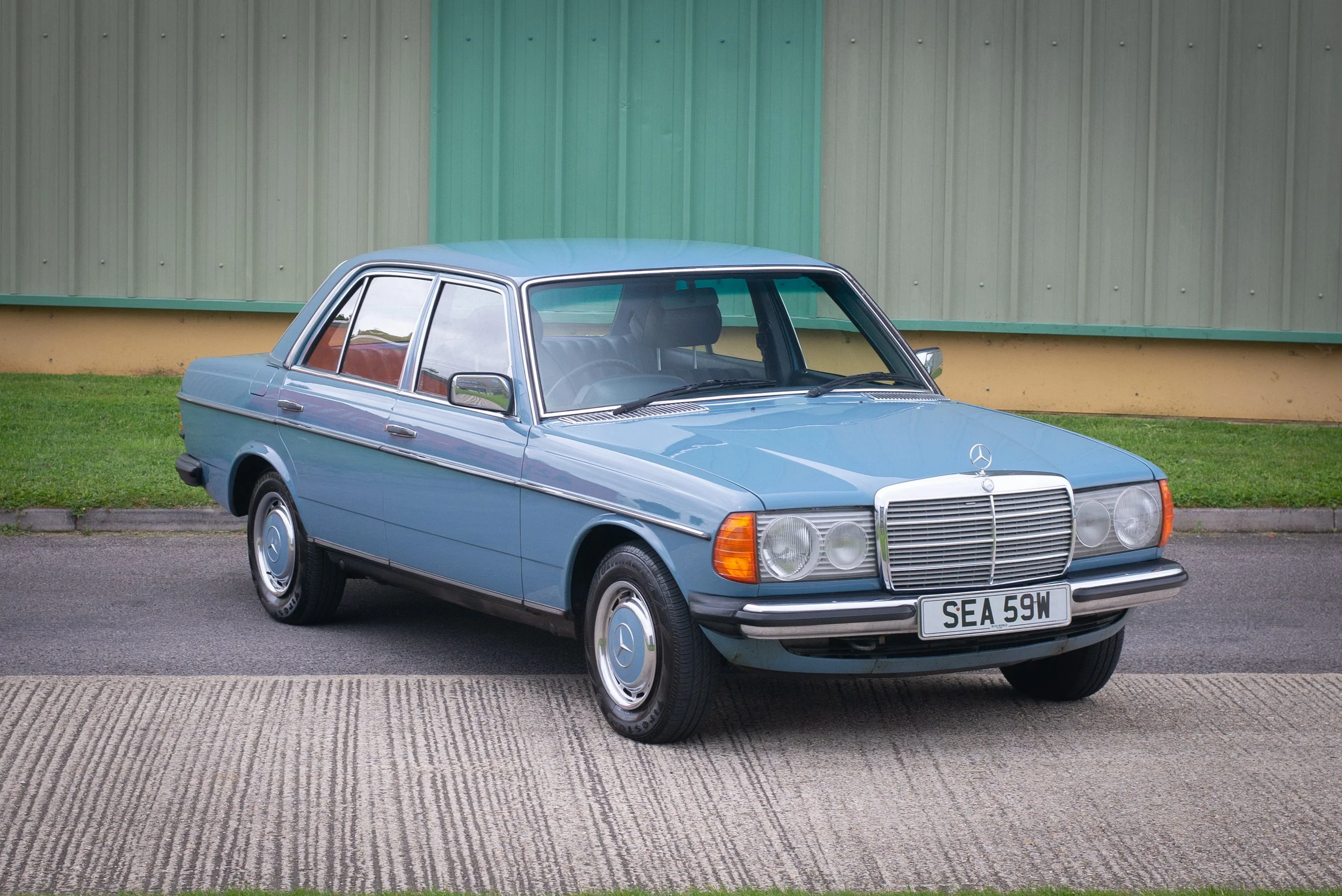 Mercedes 240D
