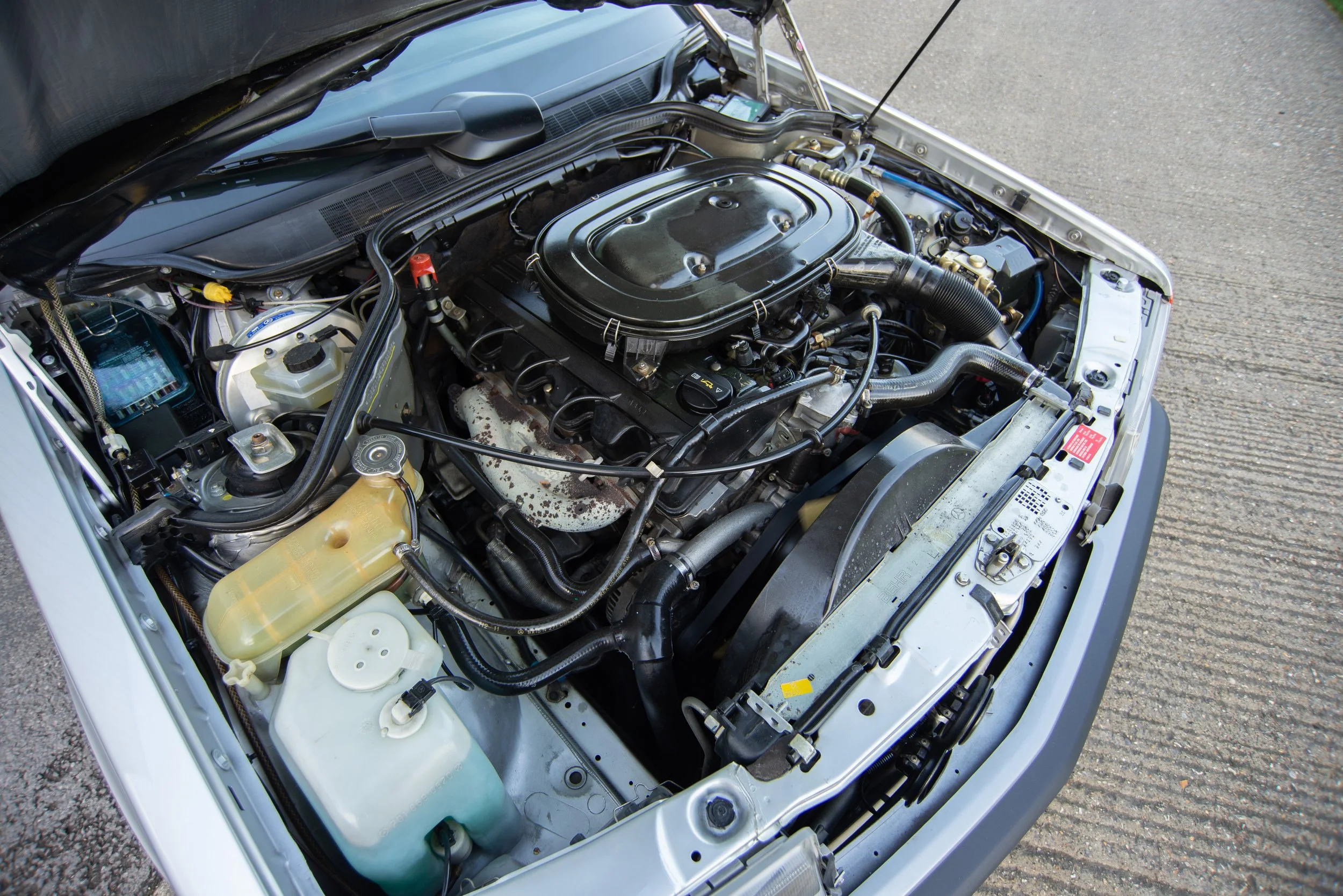 Mercedes 190E 2.0-14.jpg