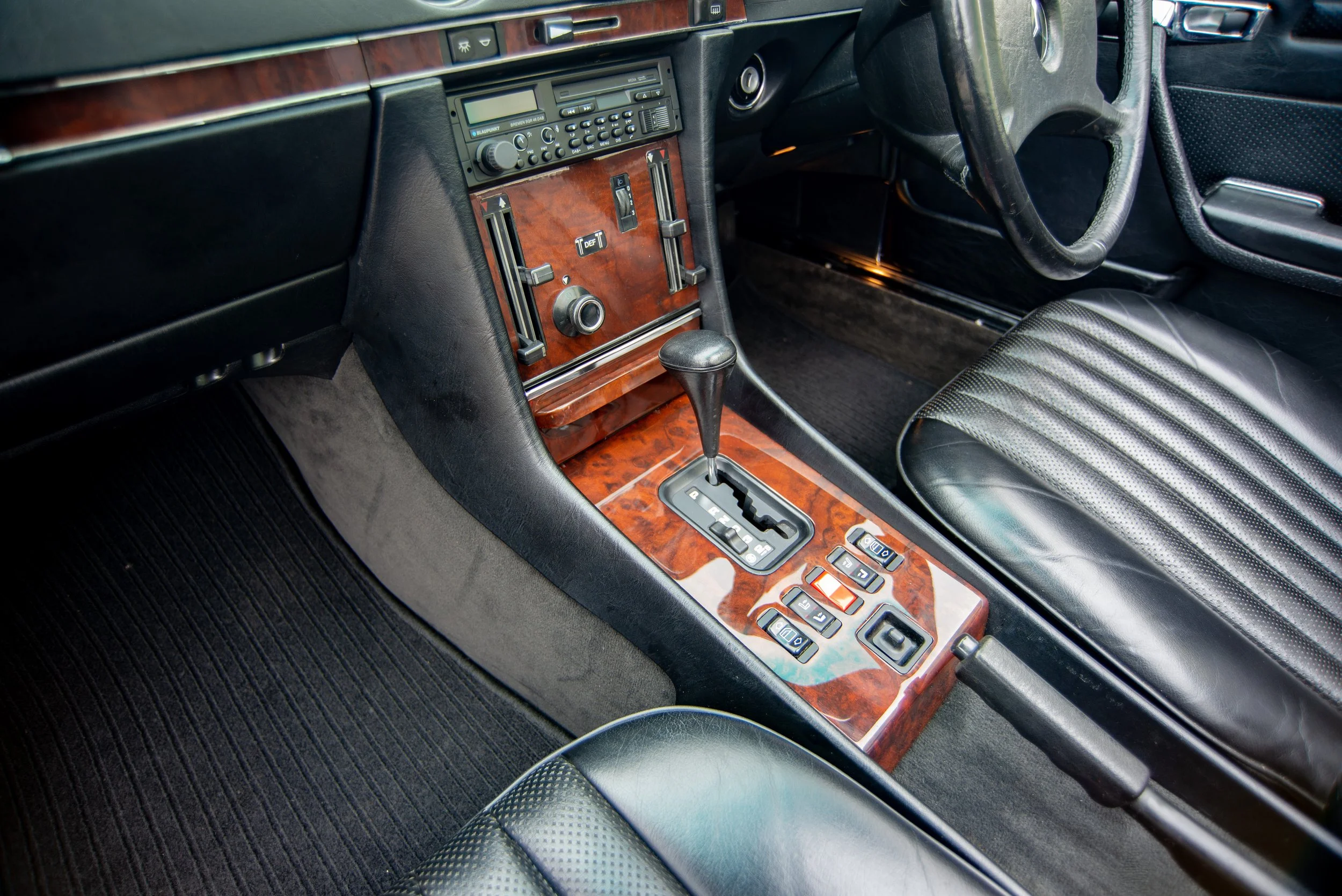 Mercedes 500SL-9.jpg