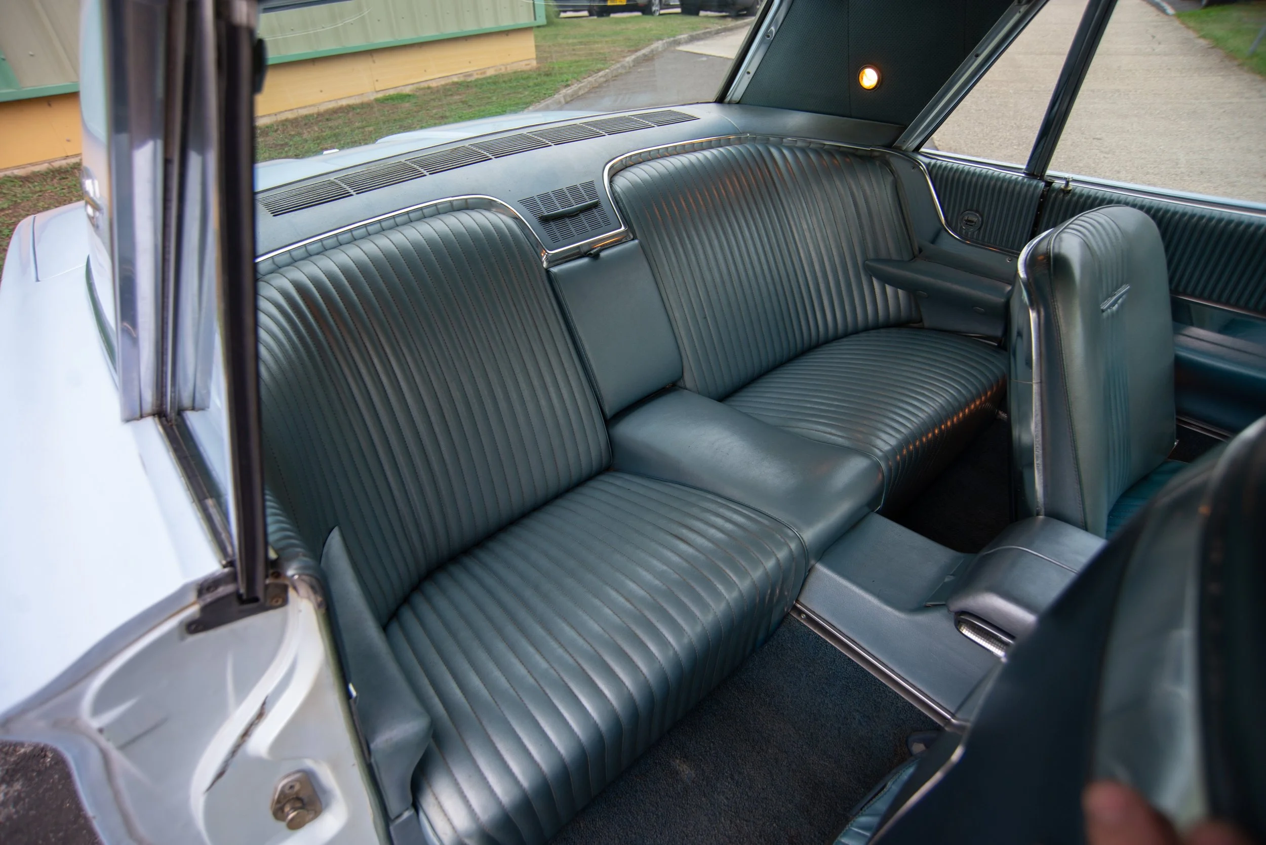Ford Thunderbird-9.jpg