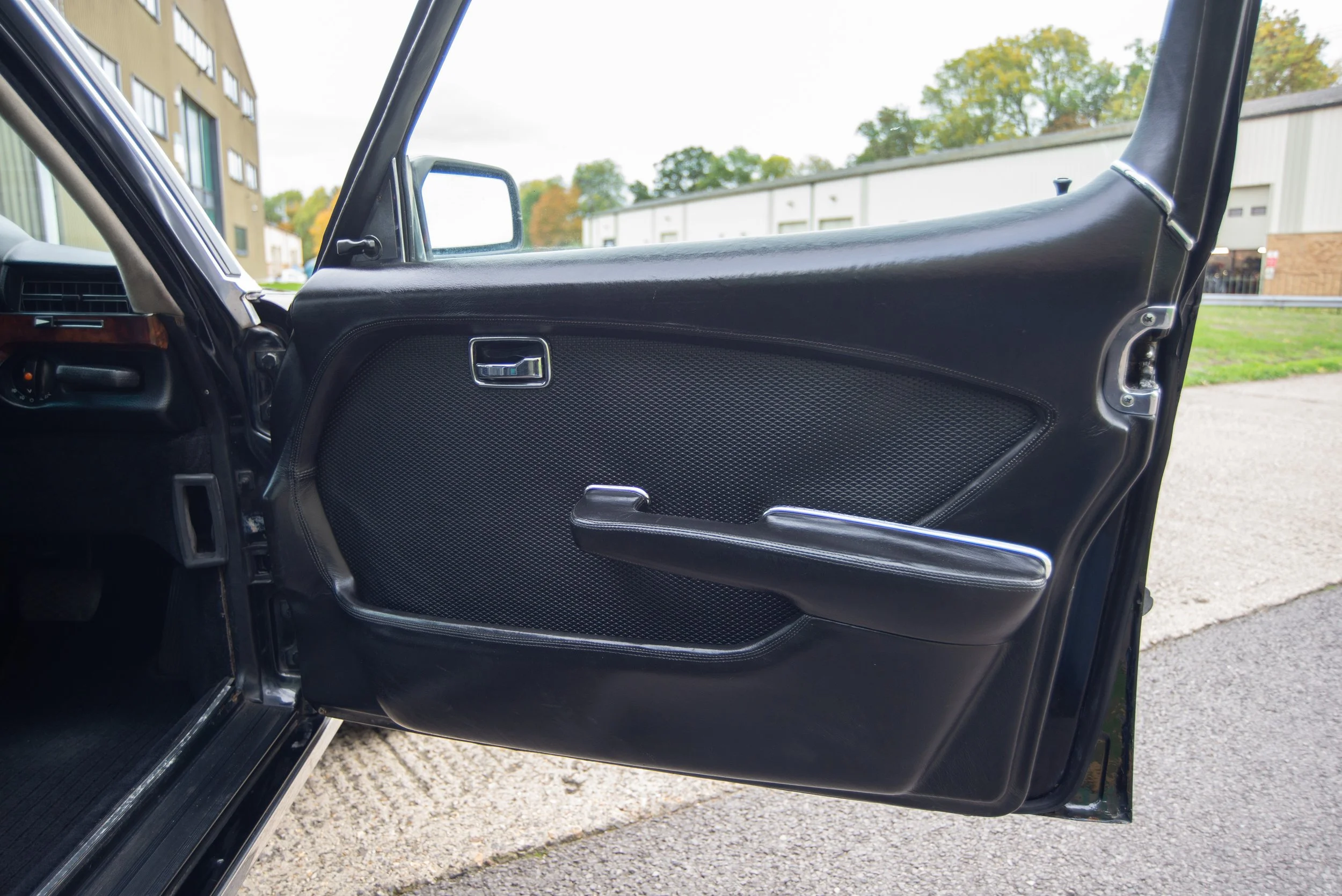 Mercedes 450SEL 6.9-5.jpg