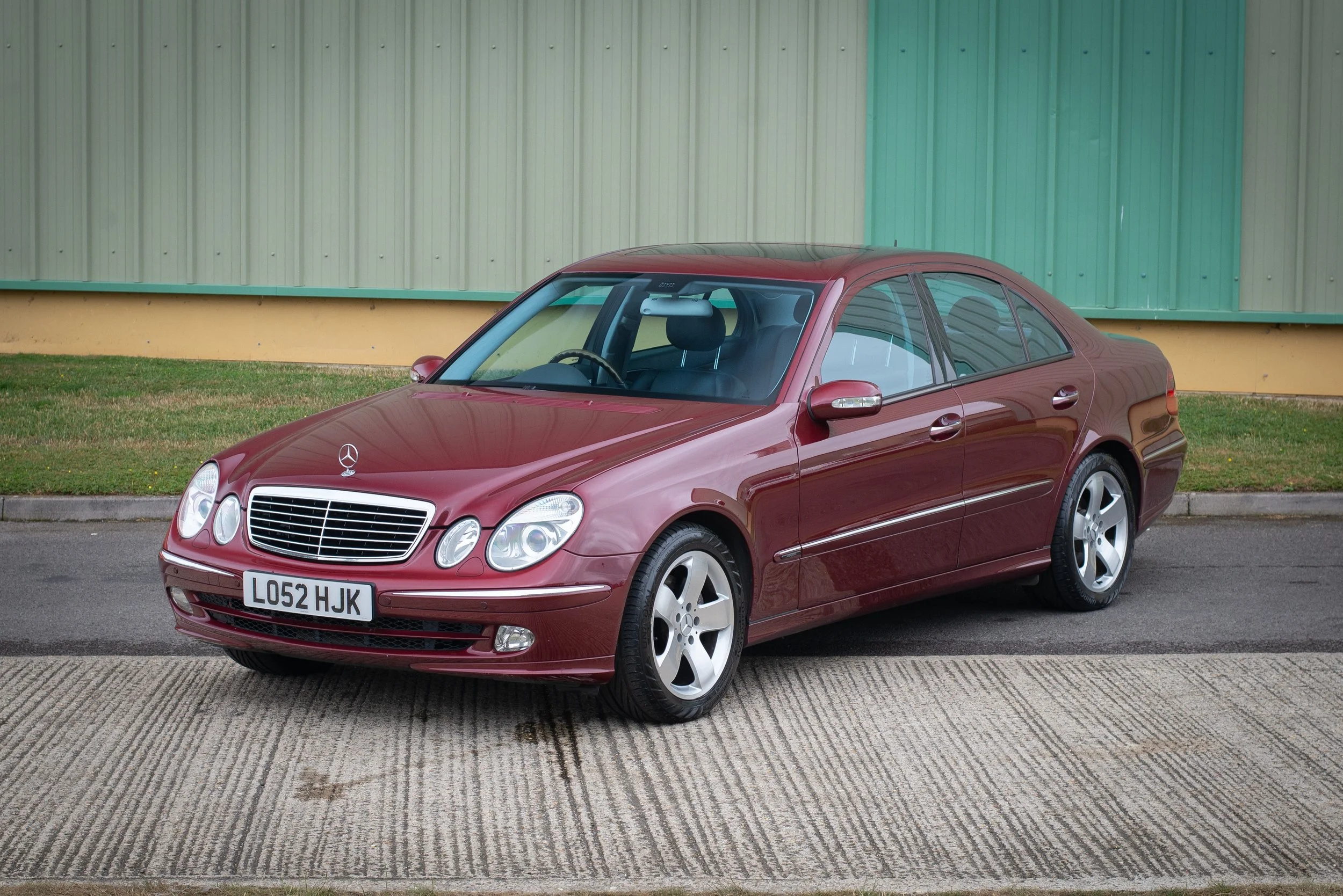 Mercedes E500-21.jpg