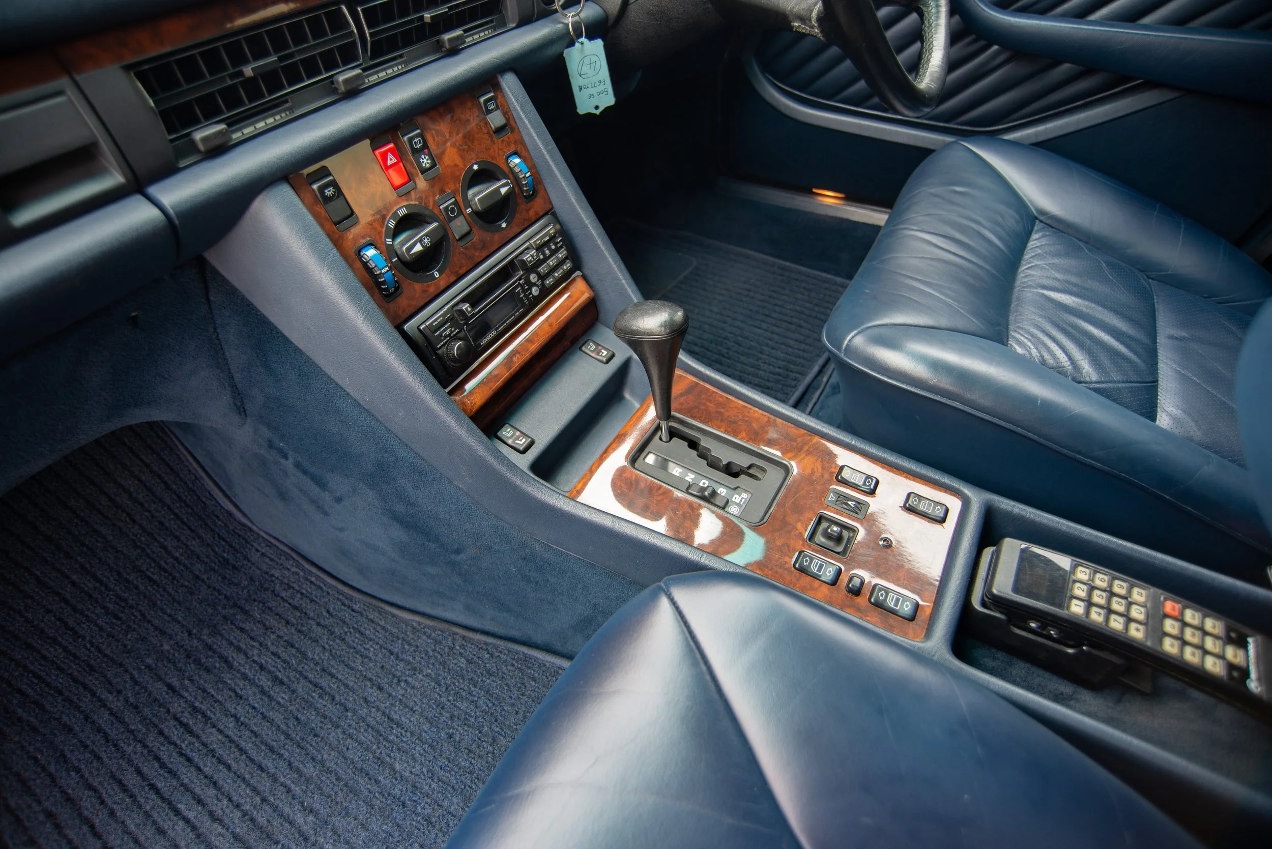 Mercedes 500SE-10.jpg