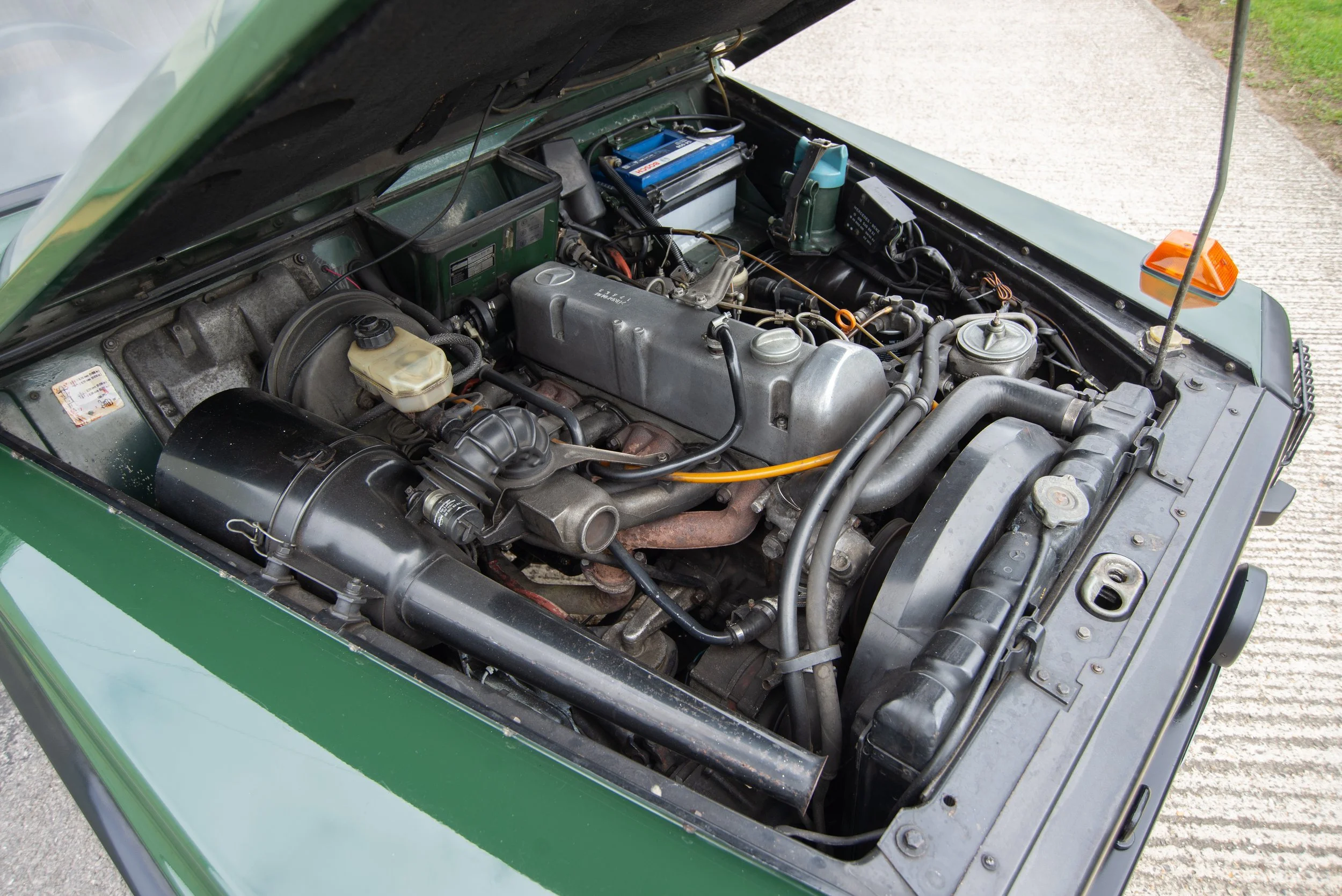 Mercedes 300GD-20.jpg