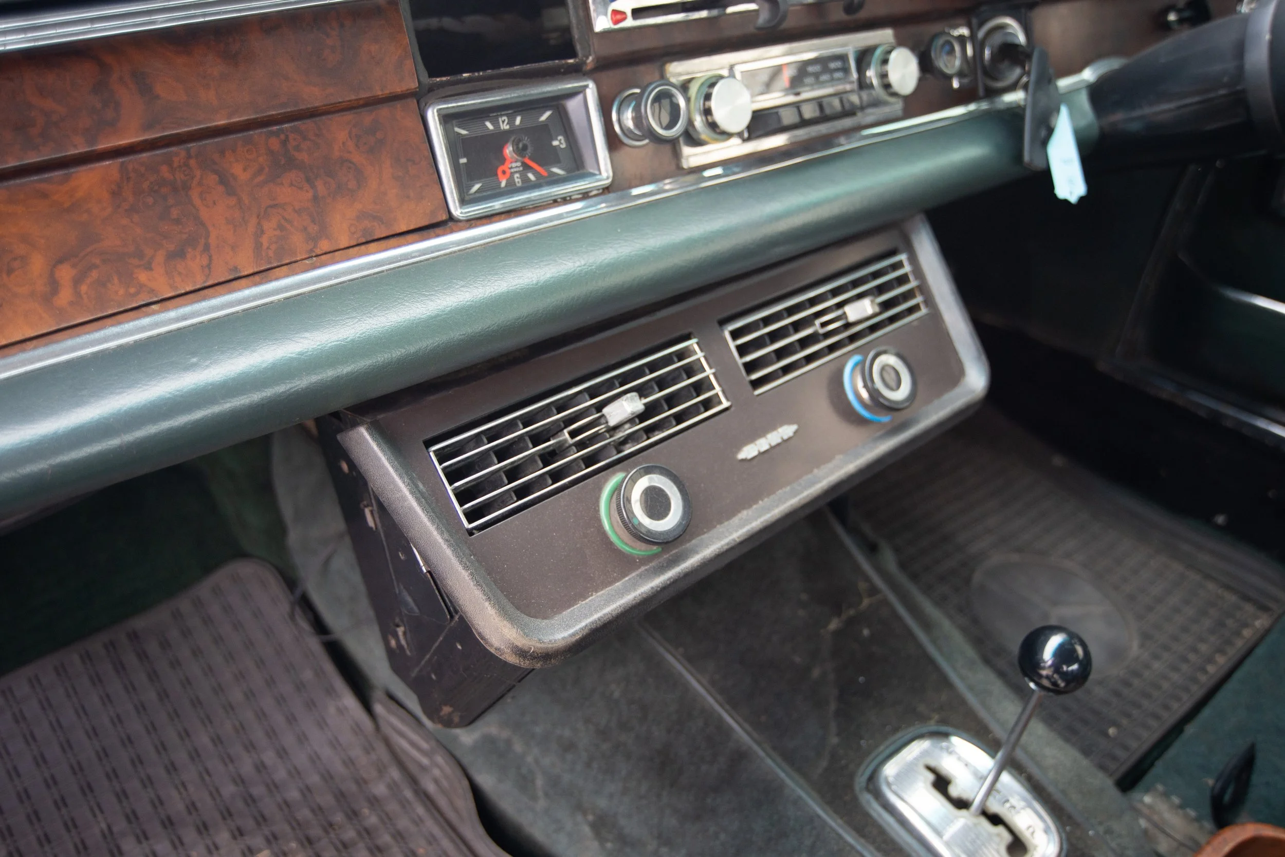 Mercedes 280SE Coupe-14.jpg