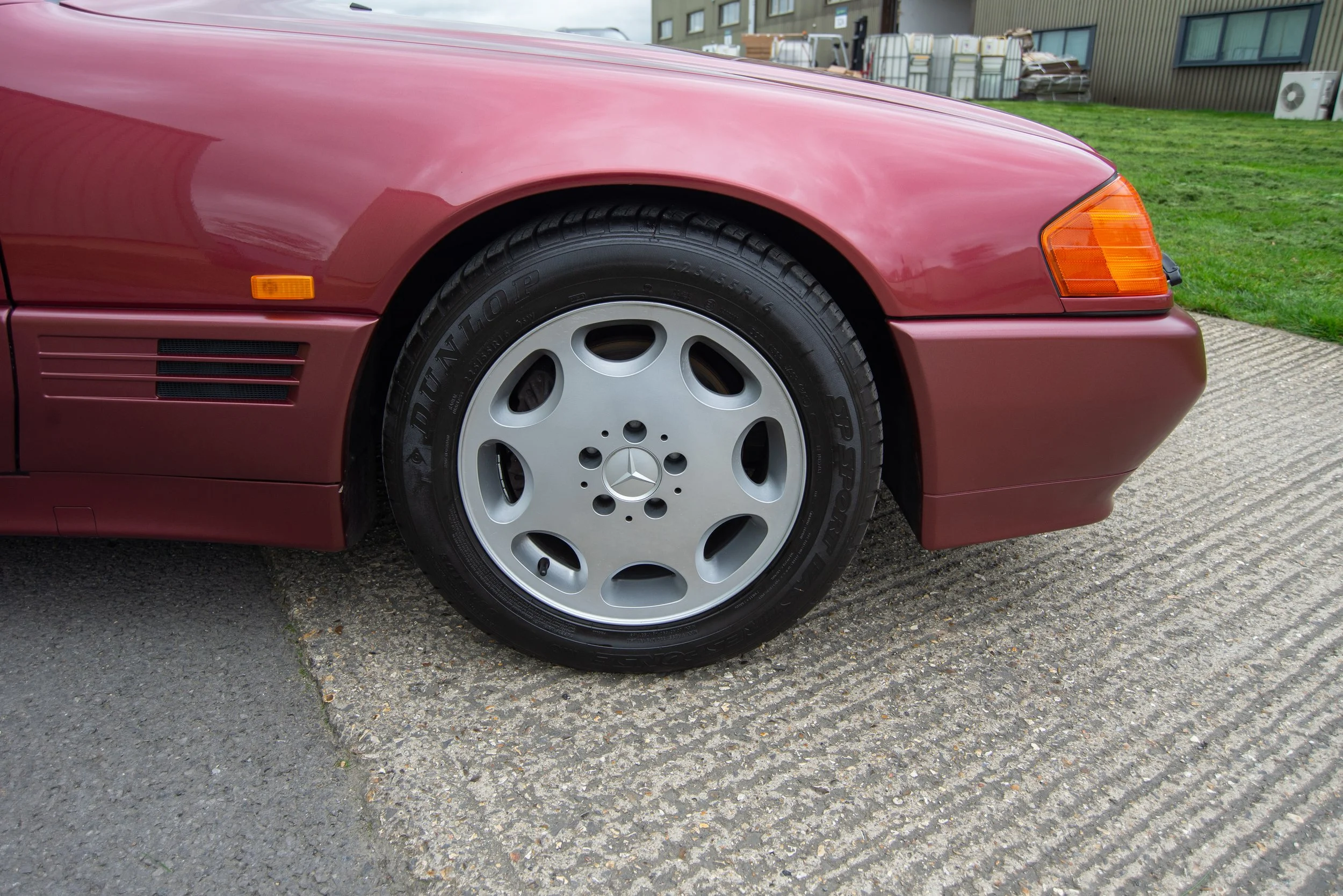 Mercedes 500SL-17.jpg