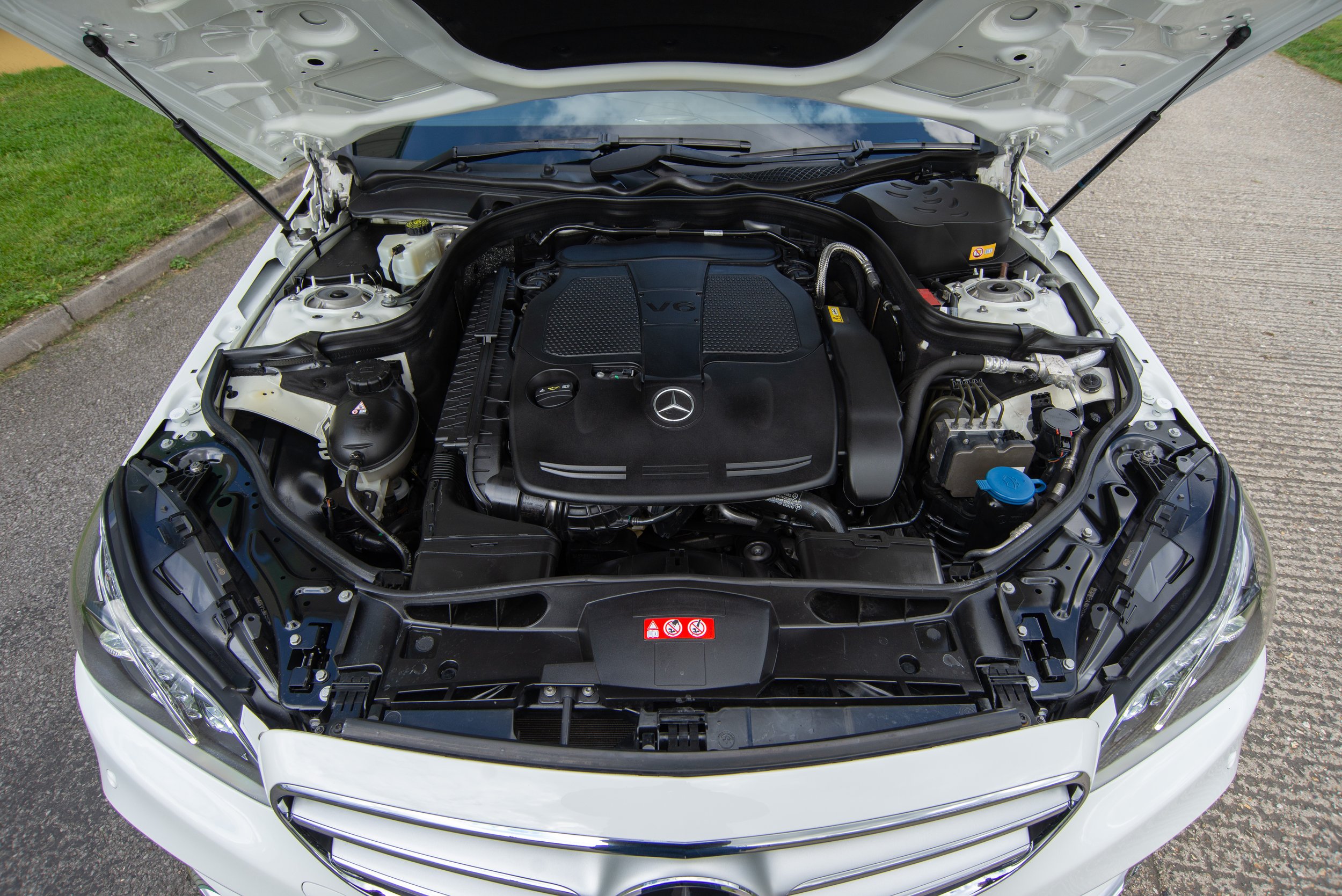 Mercedes E350 Estate-22.jpg