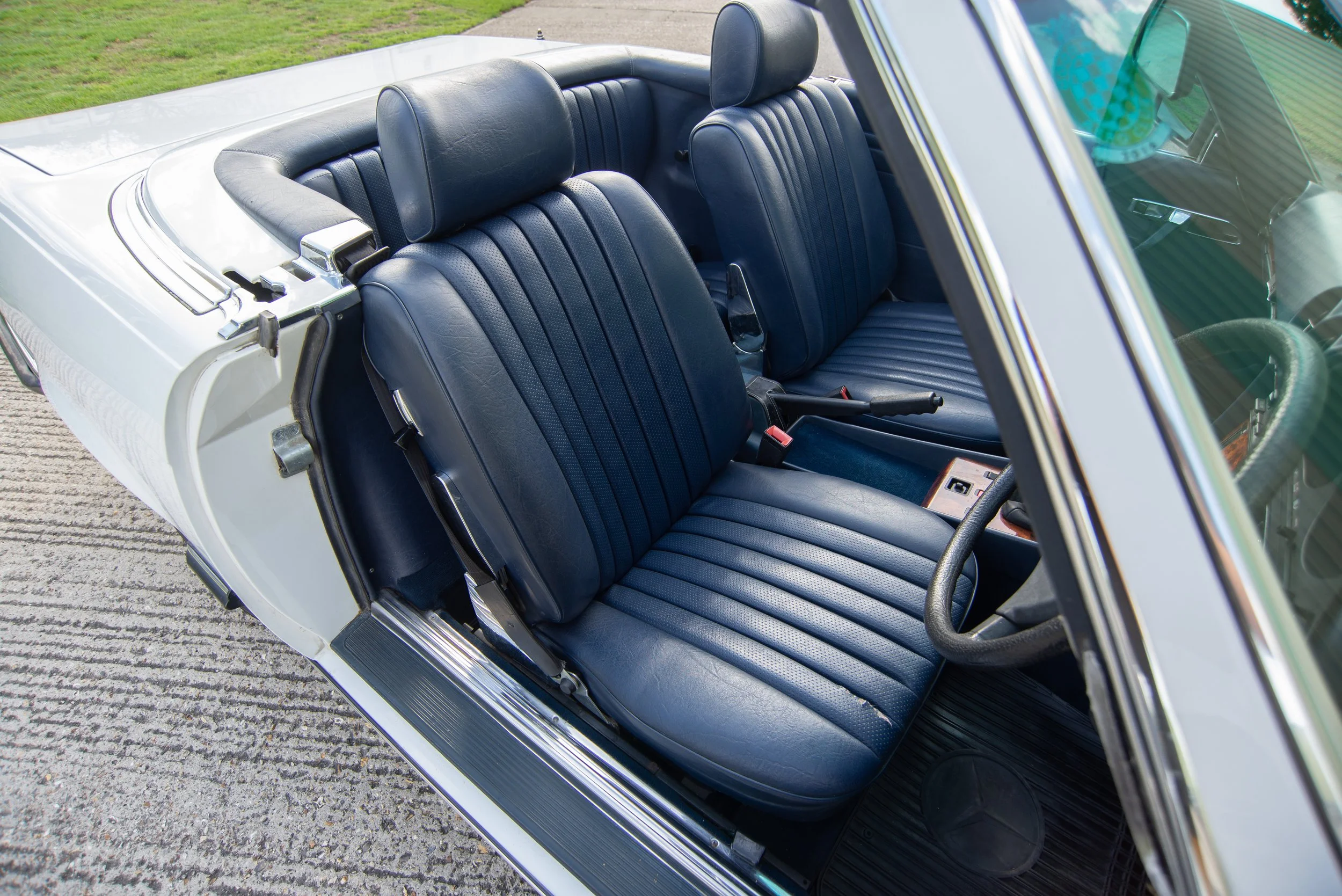 Mercedes 280SL-29.jpg