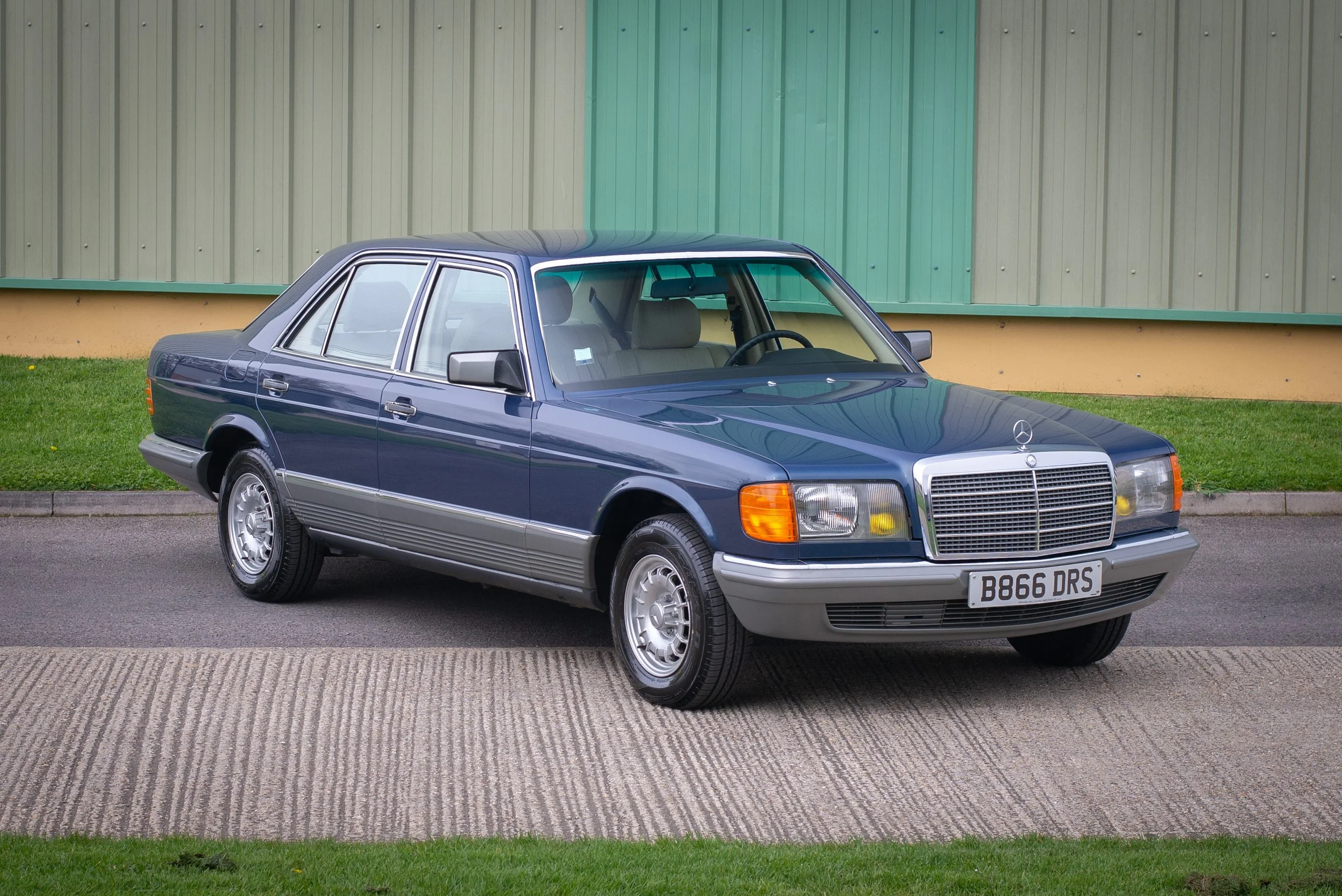 Mercedes 280SE
