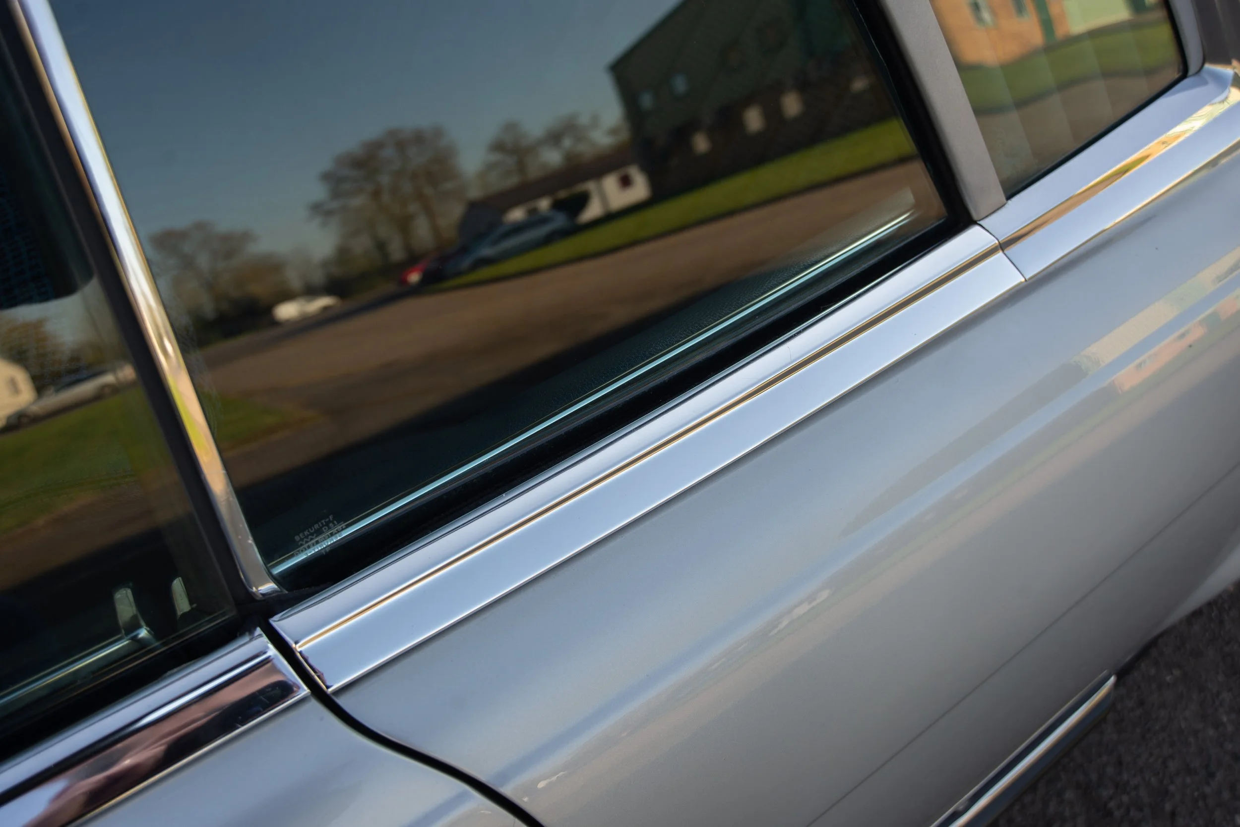 Mercedes 350SLC-31.jpg