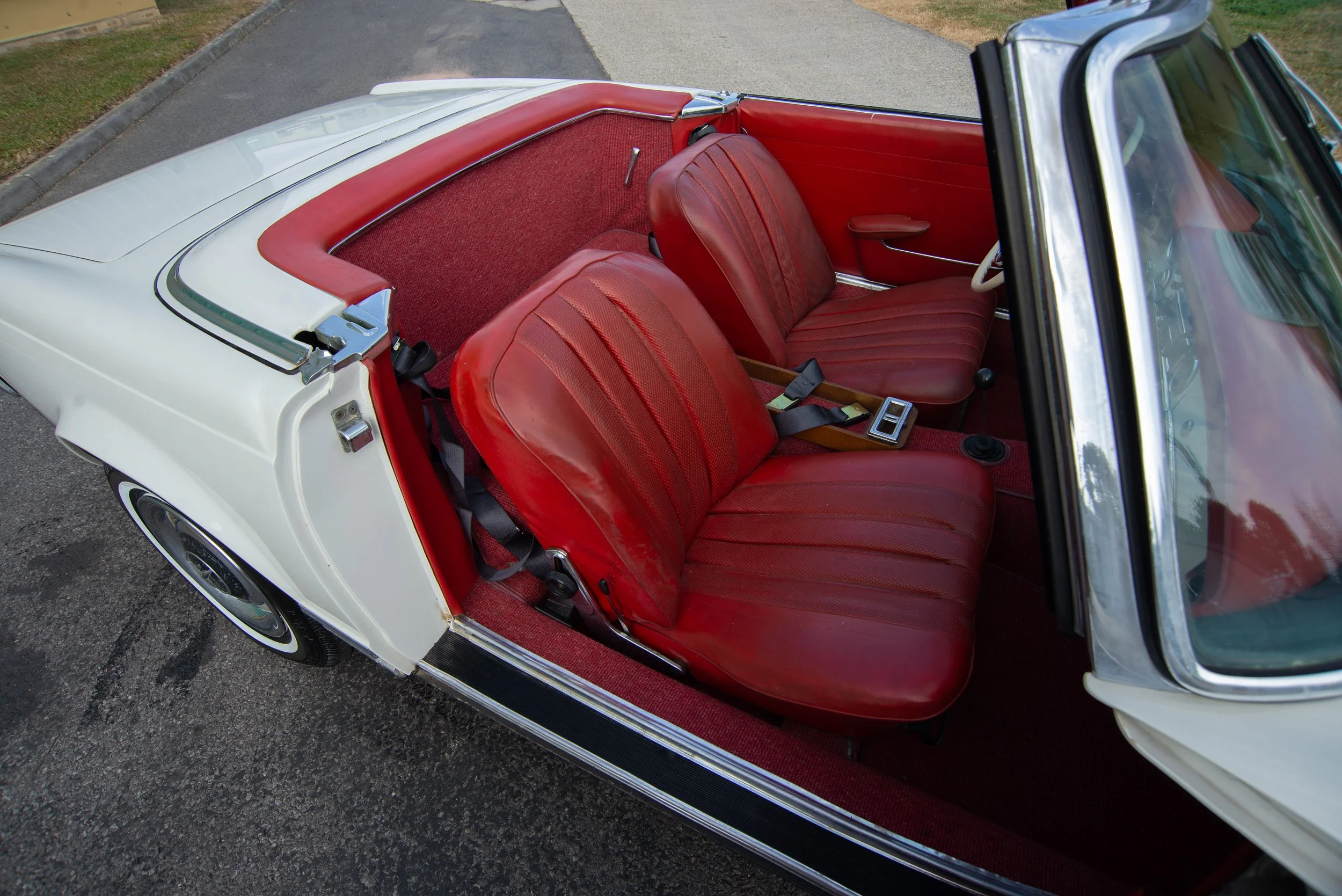 Mercedes 230SL-8.jpg