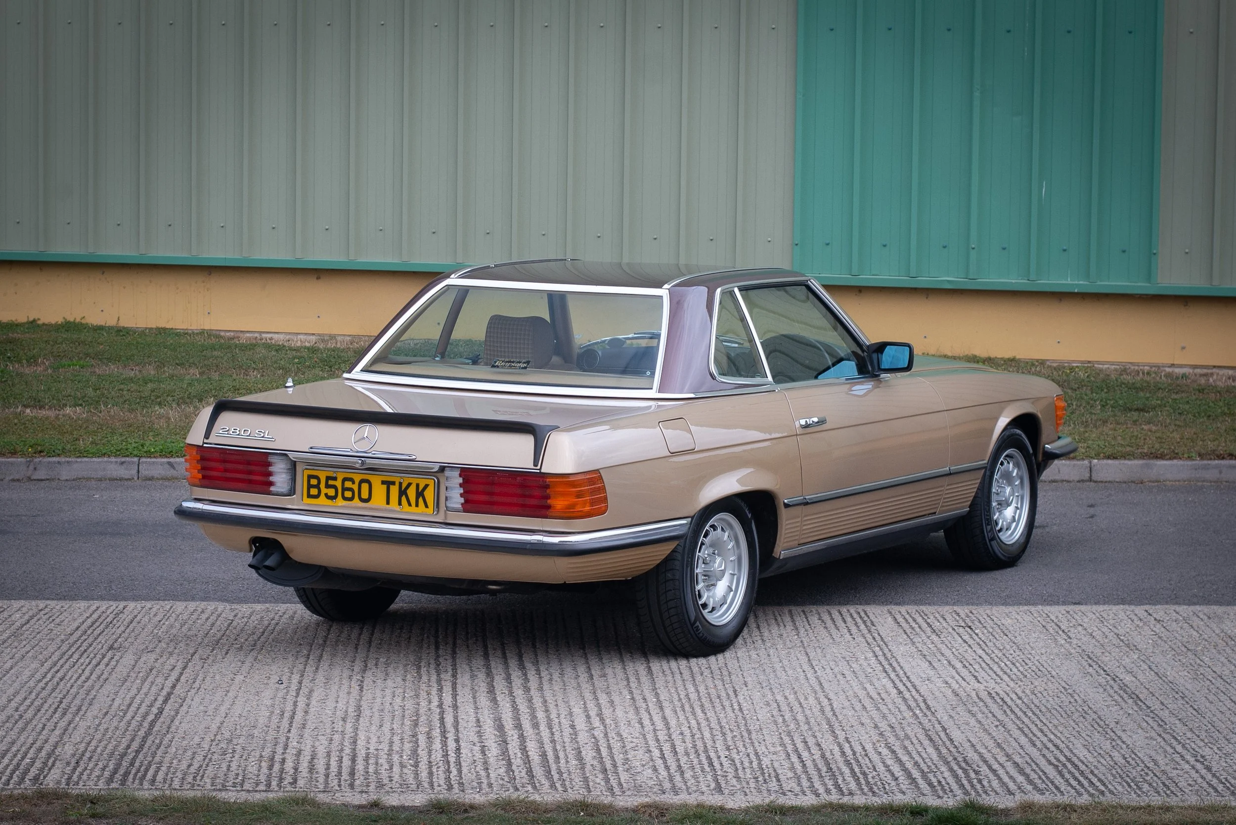 Mercedes 280SL-6.jpg