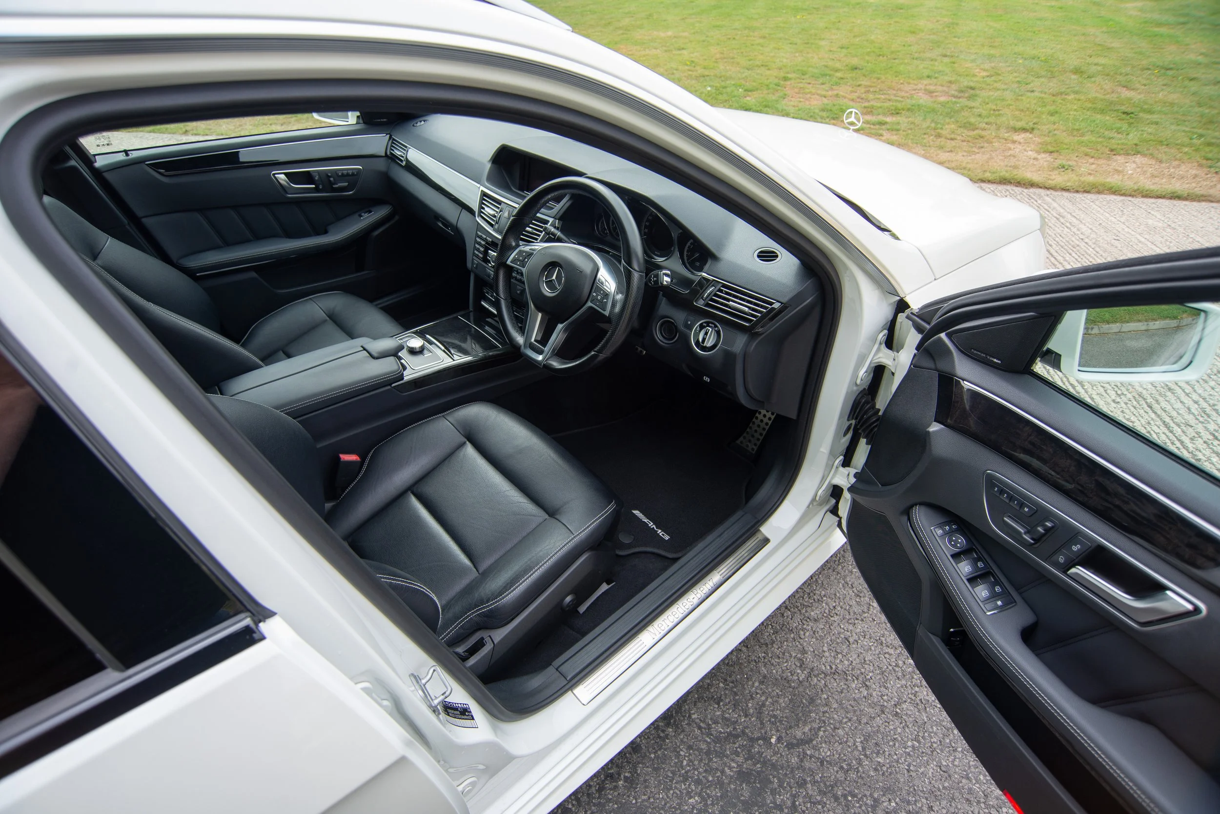 Mercedes E350 Estate-6.jpg