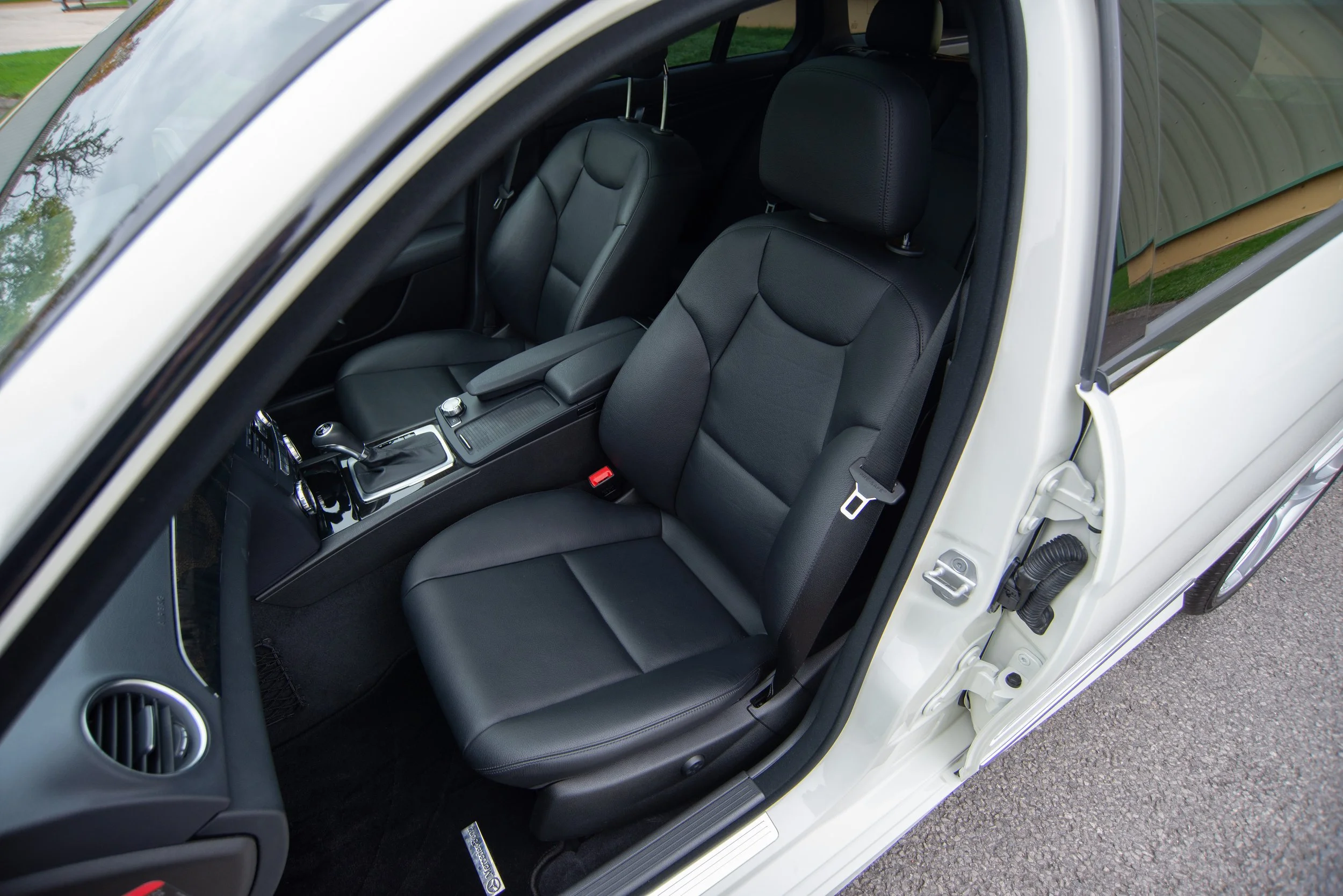 Mercedes C350 Estate-11.jpg