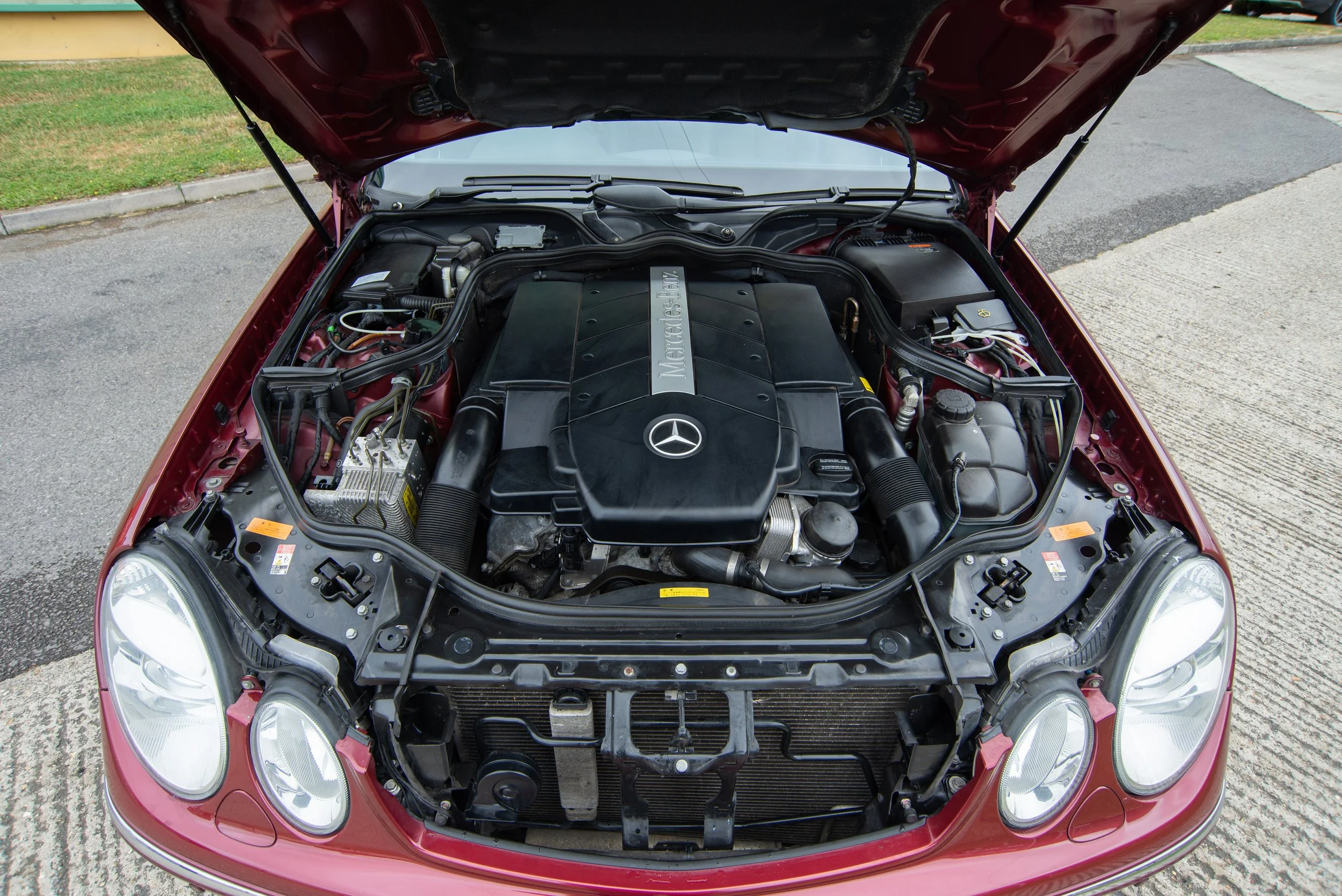Mercedes E500-17.jpg
