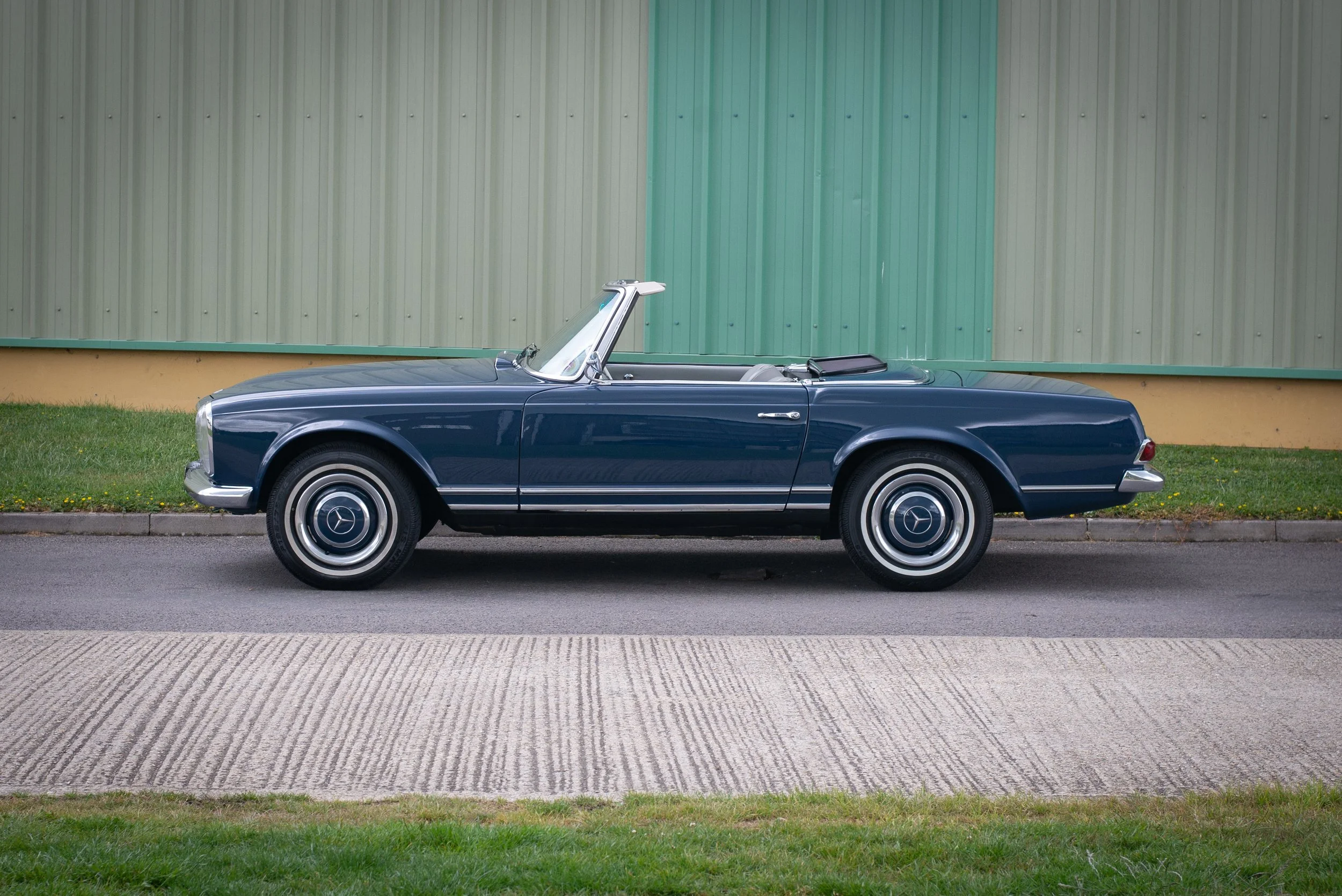Mercedes 230SL-29.jpg