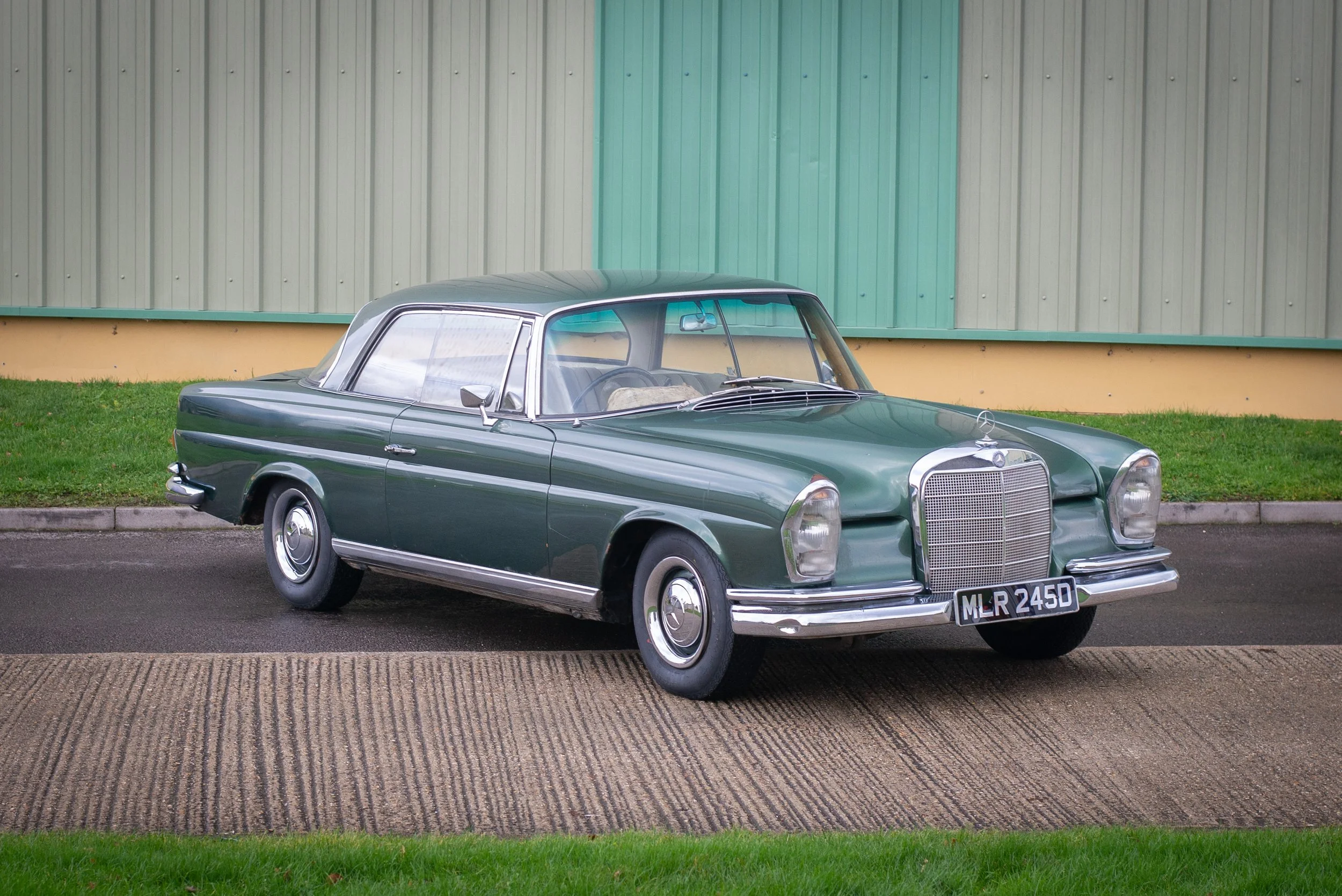 Mercedes 250SE