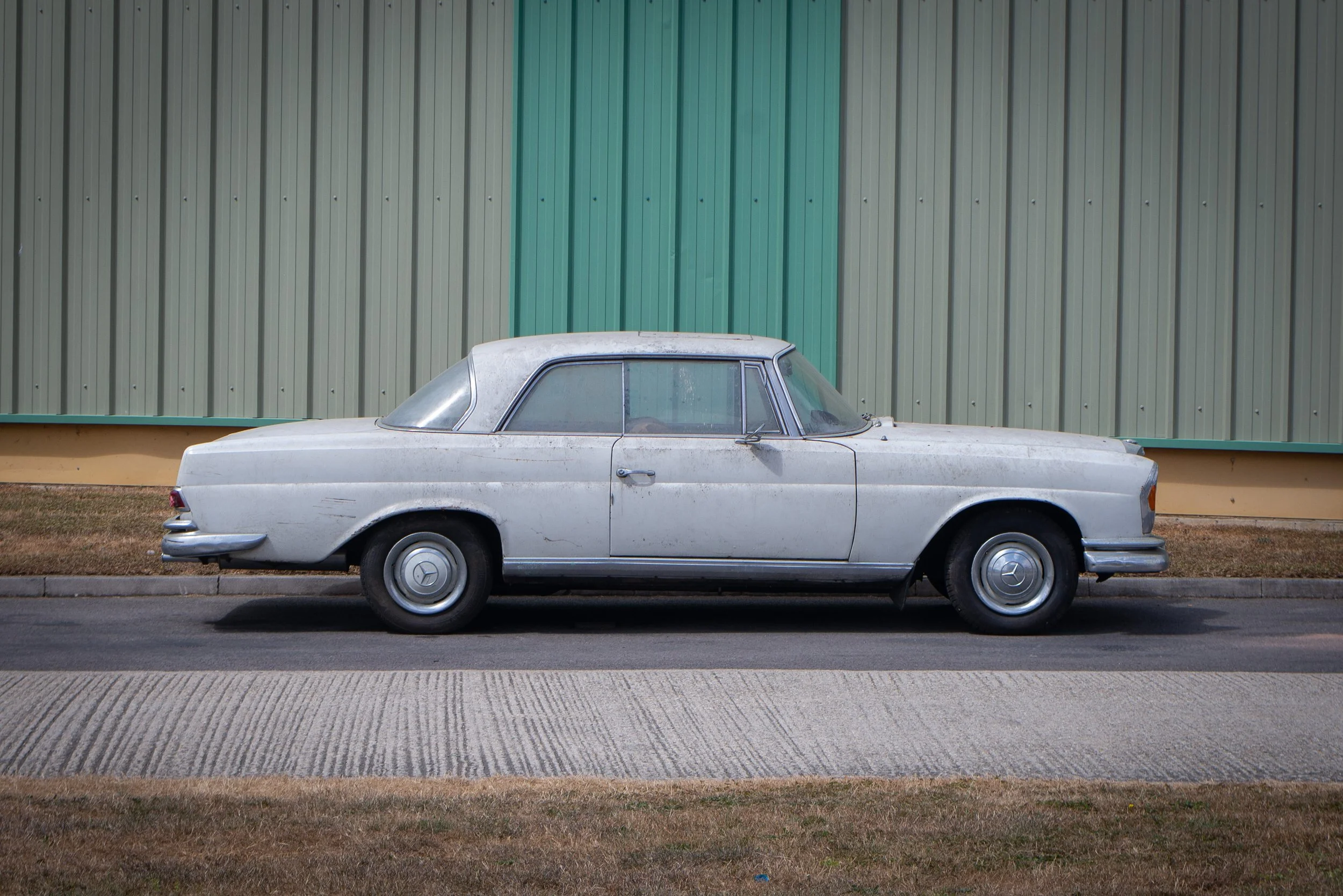 Mercedes 250SE Coupe-29.jpg