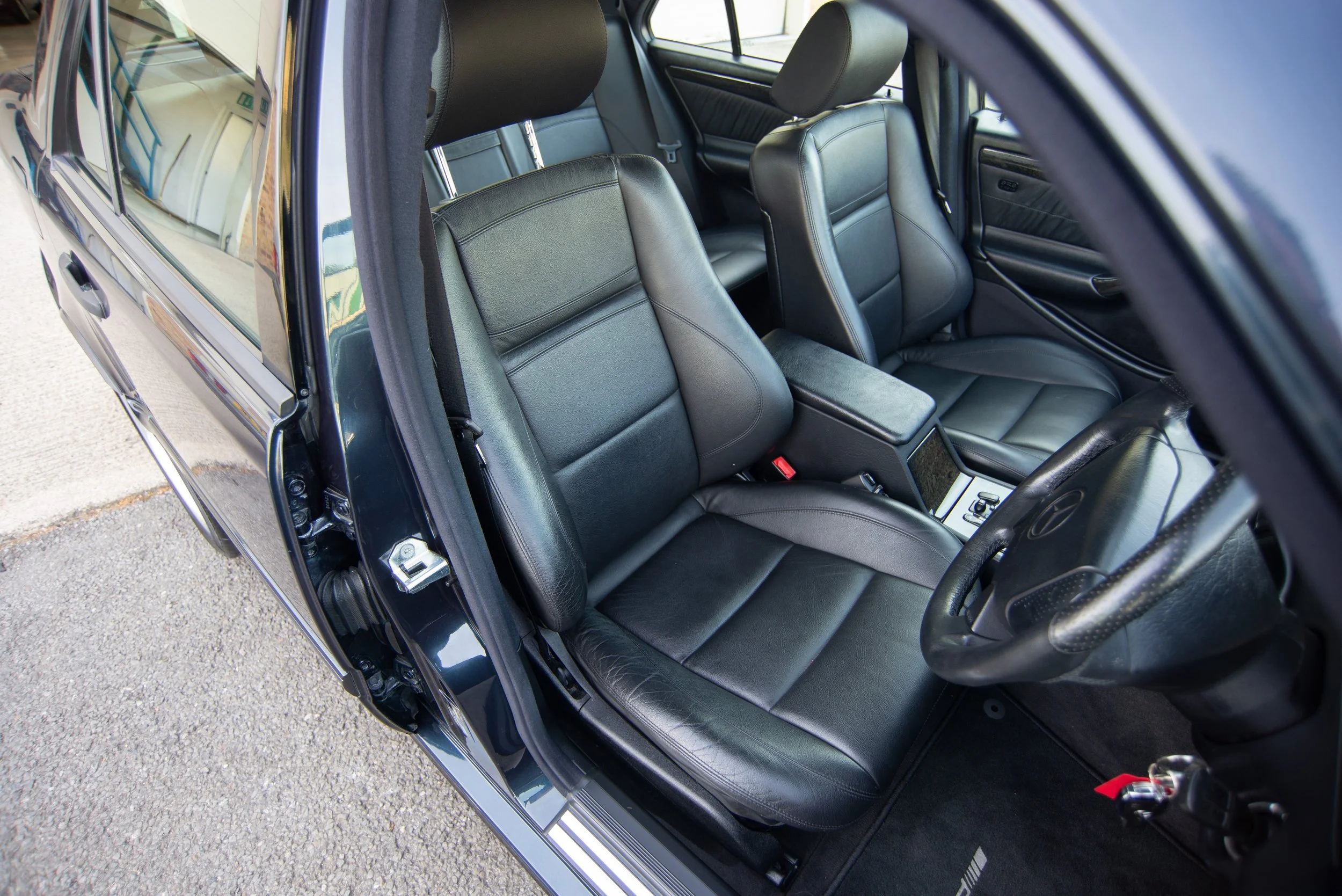 Mercedes C43 AMG-4.jpg