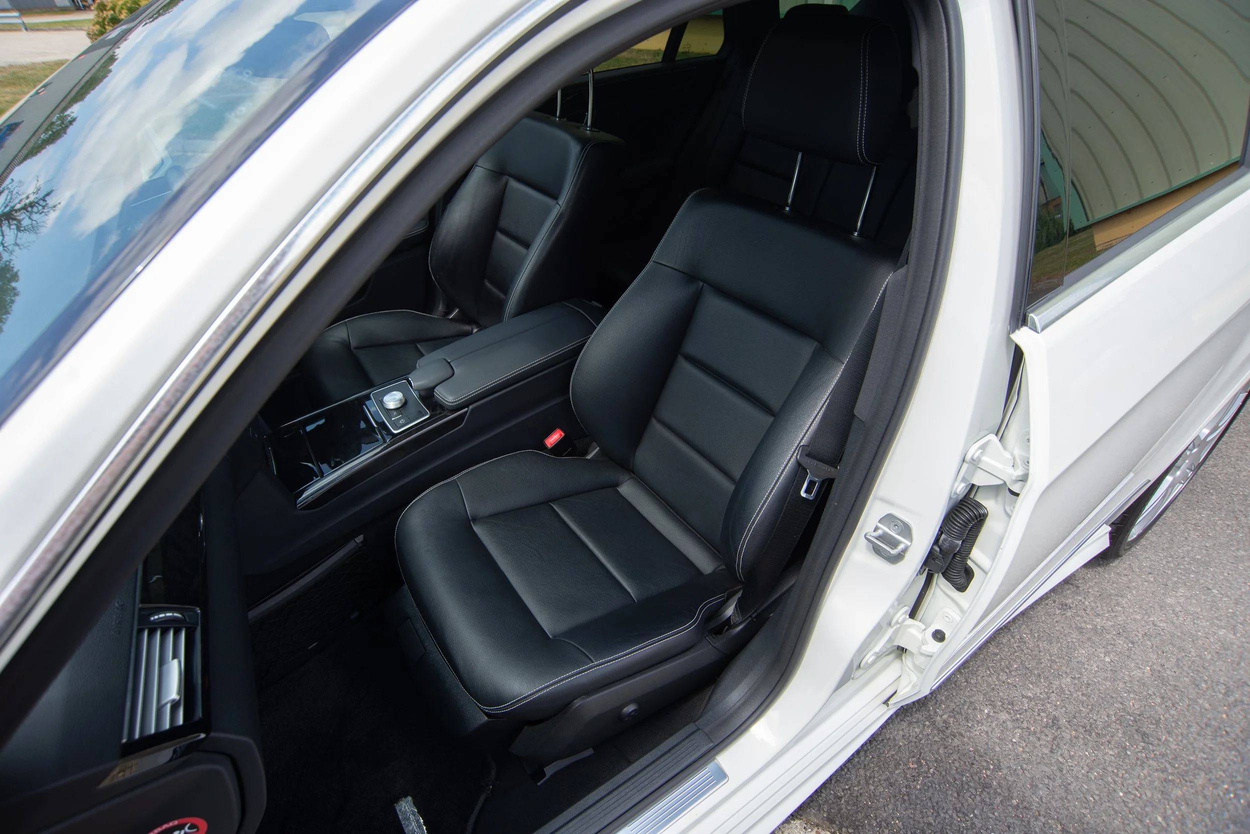 Mercedes E350 Estate-5.jpg