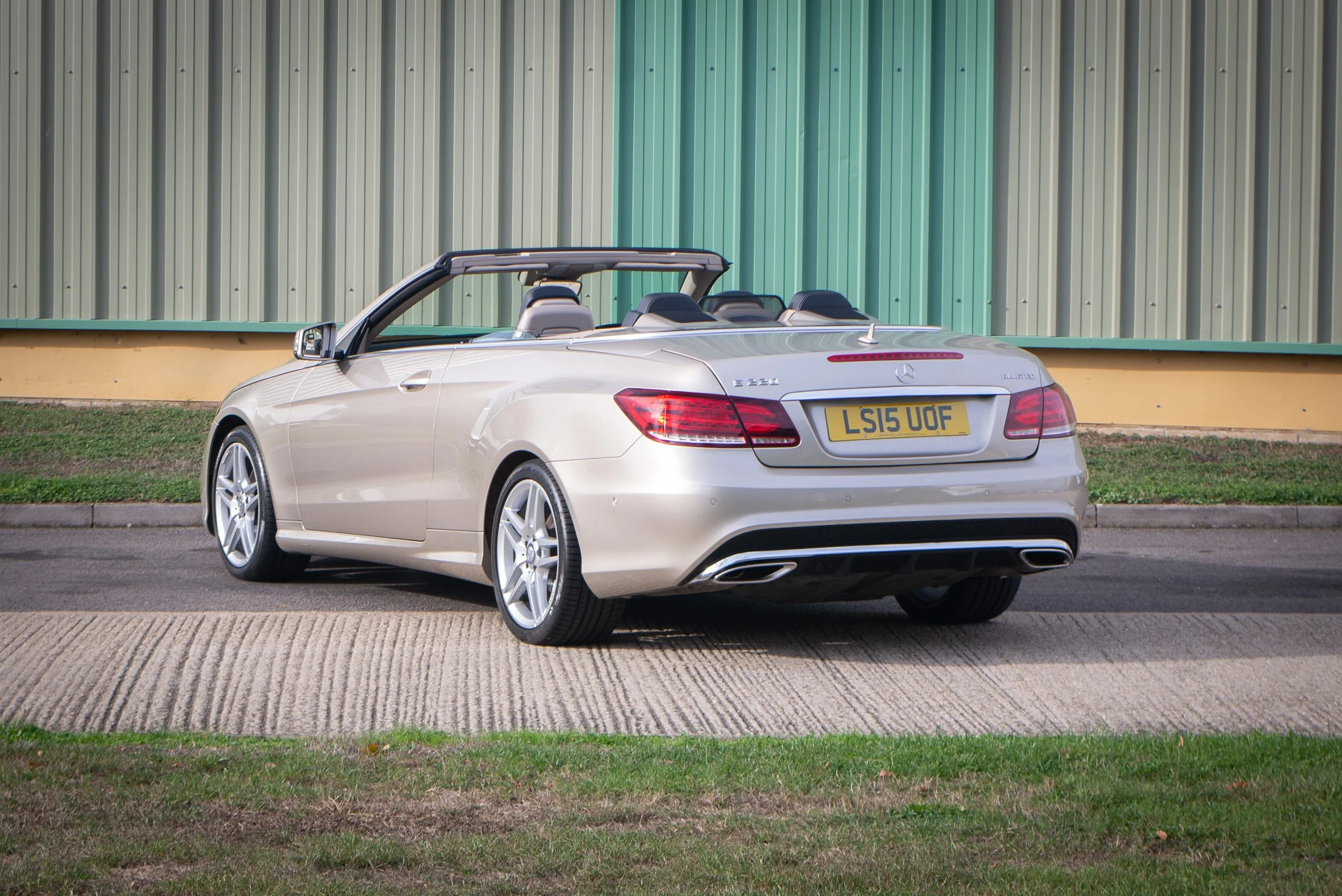 Mercedes E220D Cabriolet-24.jpg