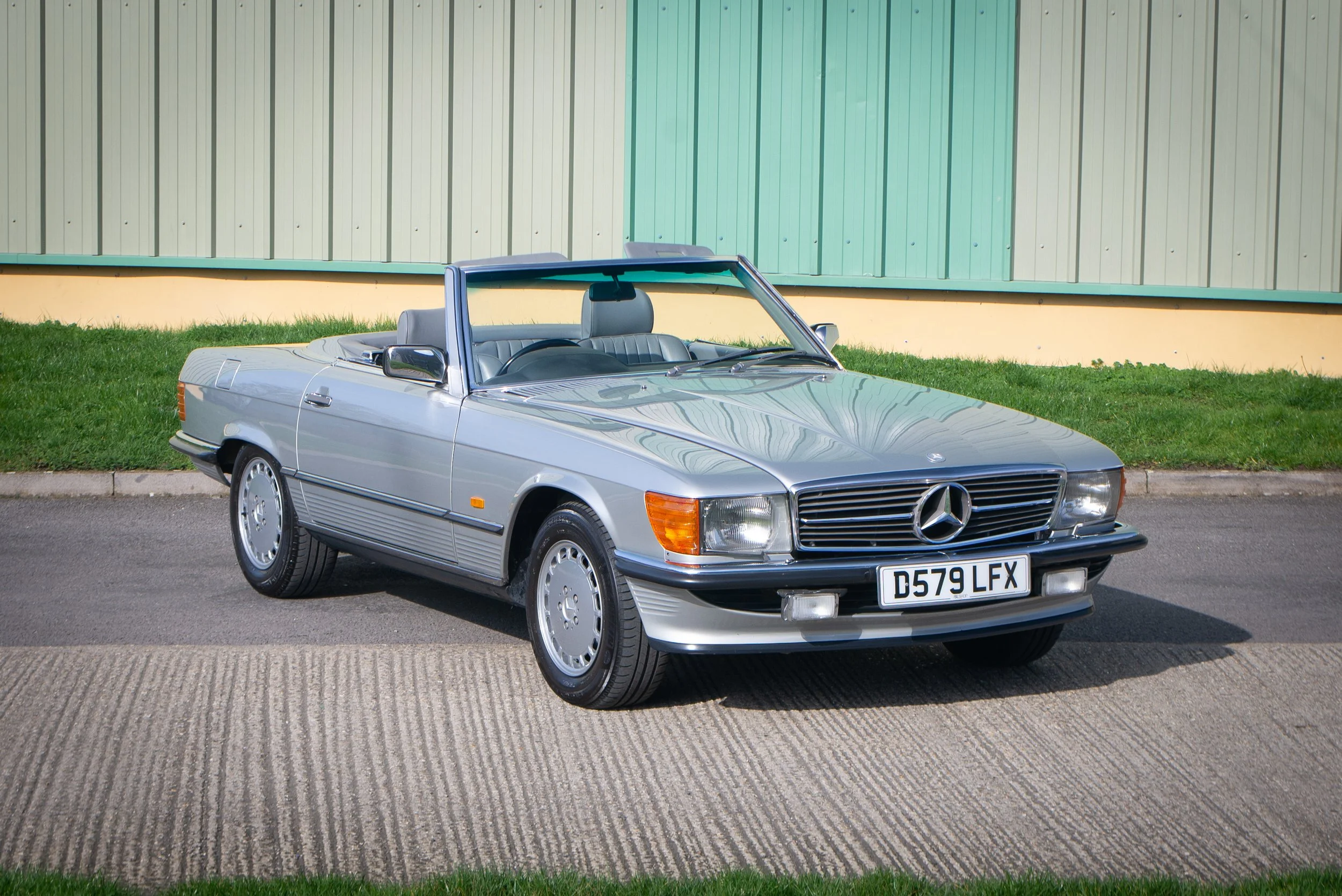 Mercedes 420SL-20.jpg