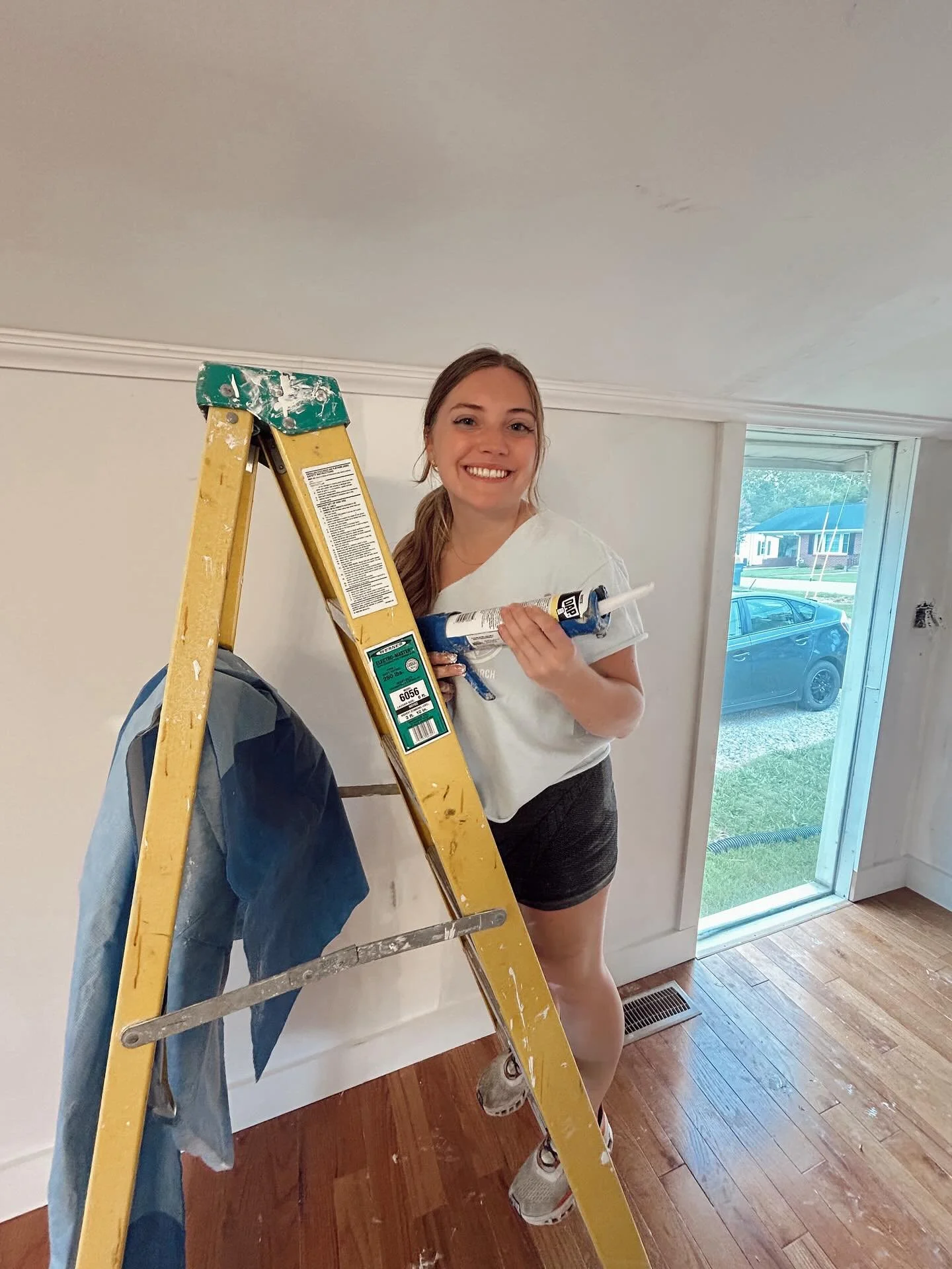 The tutoring space is ALMOST ready!!! I couldn&rsquo;t have done this without my master craftsman (seen in picture 2). ❤️ So don&rsquo;t let my photo fool you, he&rsquo;s the genius behind the renovations. I can&rsquo;t wait for you all to see the fi