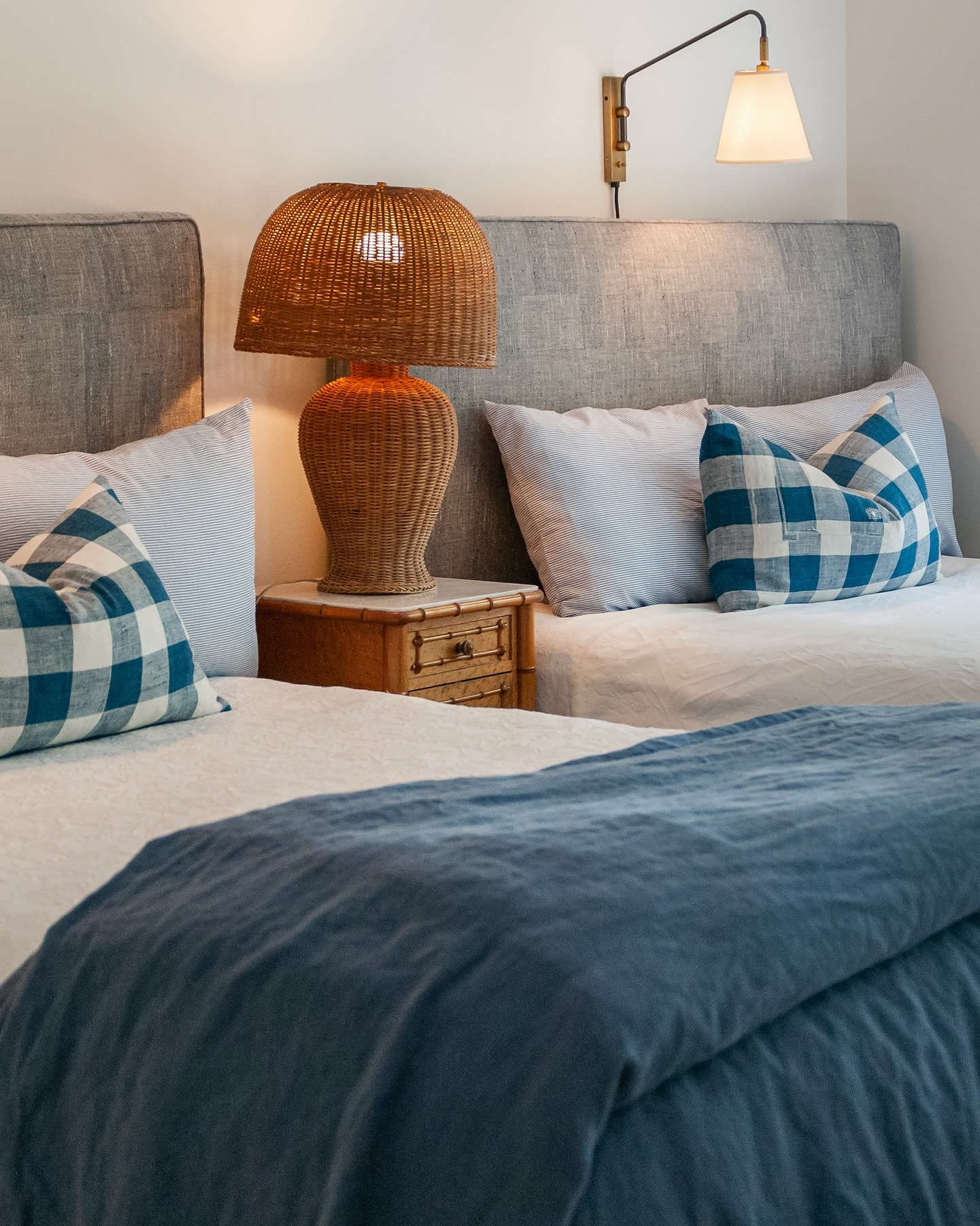 Crisp linens, cloud-soft bedding, and elevated coastal details is what defines the bedrooms at Wianno House.

Select summer dates available&mdash;link in bio to plan your stay.

#BayhouseProperties #WiannoHouse #CapeCodLuxury #Osterville #CapeCodVaca