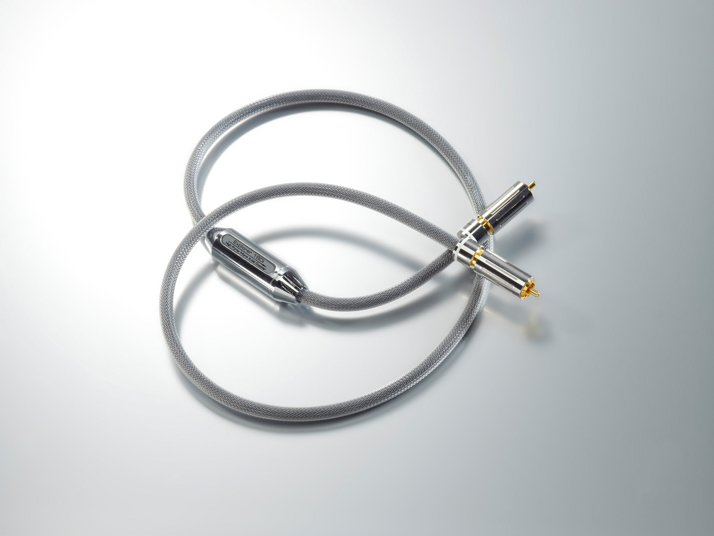 Explorer 180i RCA.jpg