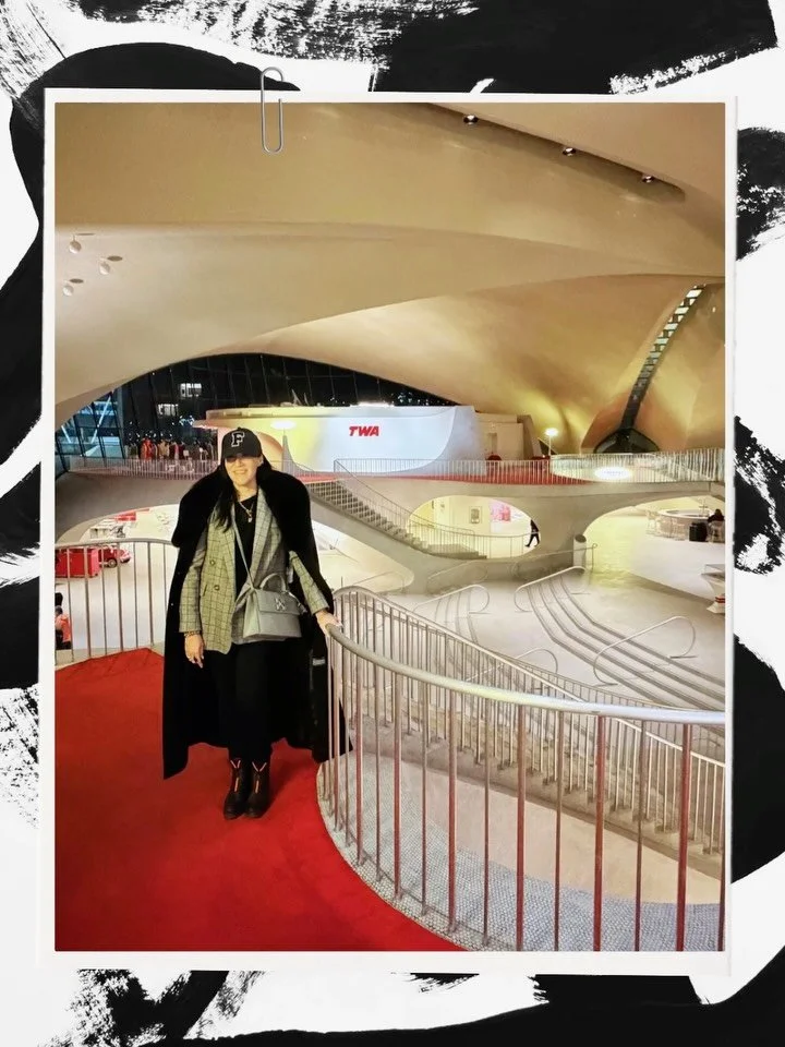 ✨ A peek behind the curtain of my Essence &mdash; The Art of Living When life happens&hellip;

What was supposed to be the perfect NYC send-off turned into something much more meaningful. Lunch with my friend Felipe, great energy, good vibes &mdash; 