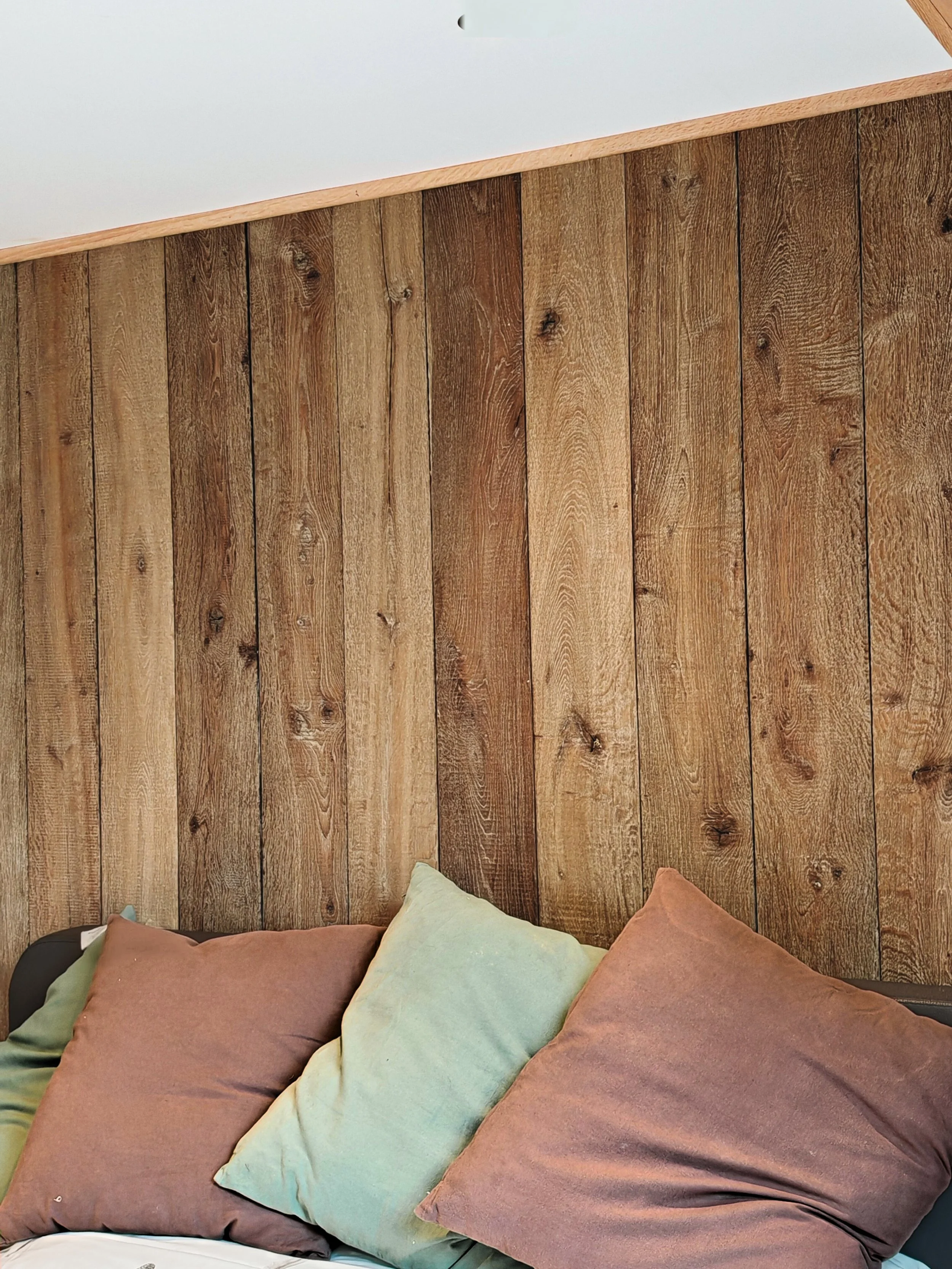 Weisshorn fonçé chêne massif .jpg