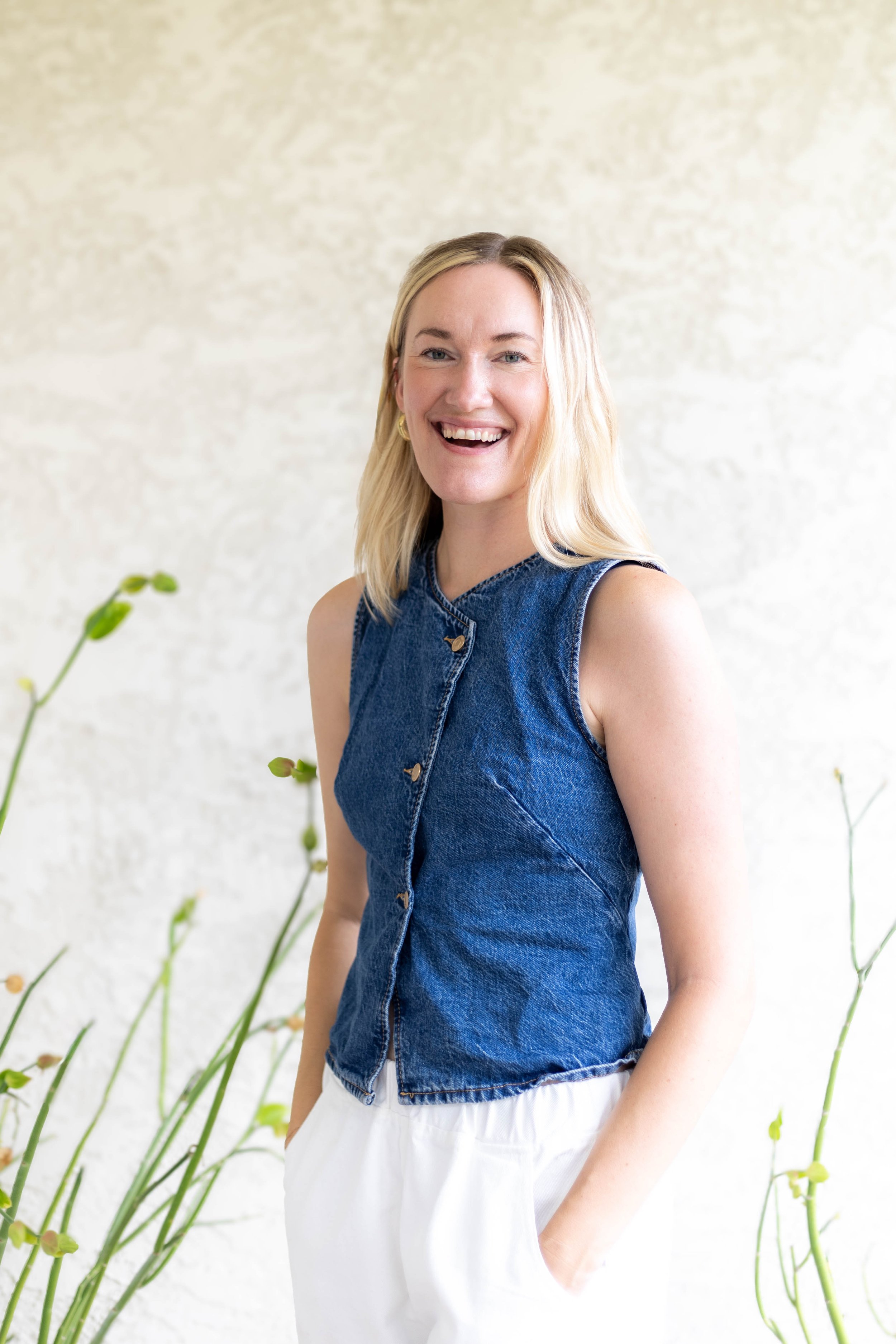 Shannon Jones Psychotherapist Art therapist California