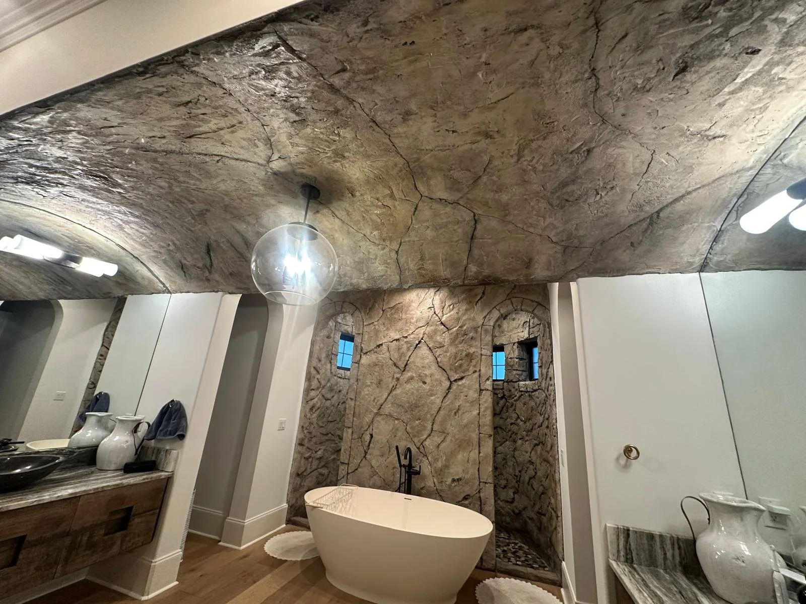 WhatsApp Image 2024-12-13 at 16.41.14_02f765d2.jpg