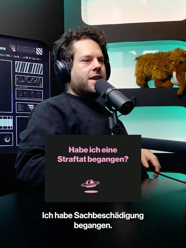 Diese Story hat alles: Schuldgef&uuml;hle, Geheimoperationen, Keramik und eine &Uuml;berwachungskamera mit erstaunlich gutem dramaturgischem Gesp&uuml;r.

#daspdocastufo | Folge 488