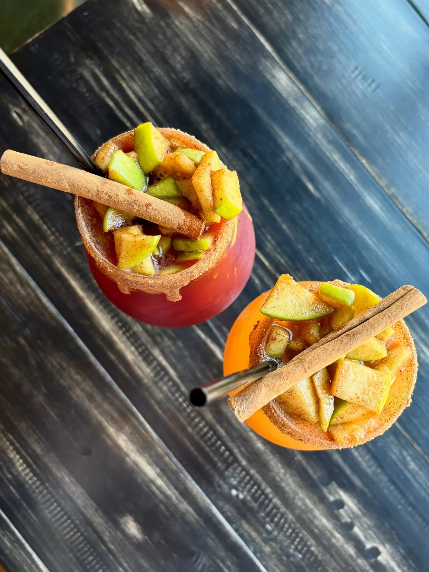 Join us Thanksgiving morning for an old Brodie&rsquo;s tradition! 🦃✨
We&rsquo;ll be serving complimentary breakfast and featuring seasonal fall cocktails all morning long.

Come hang out for the Macy&rsquo;s Thanksgiving Day Parade, catch the footba